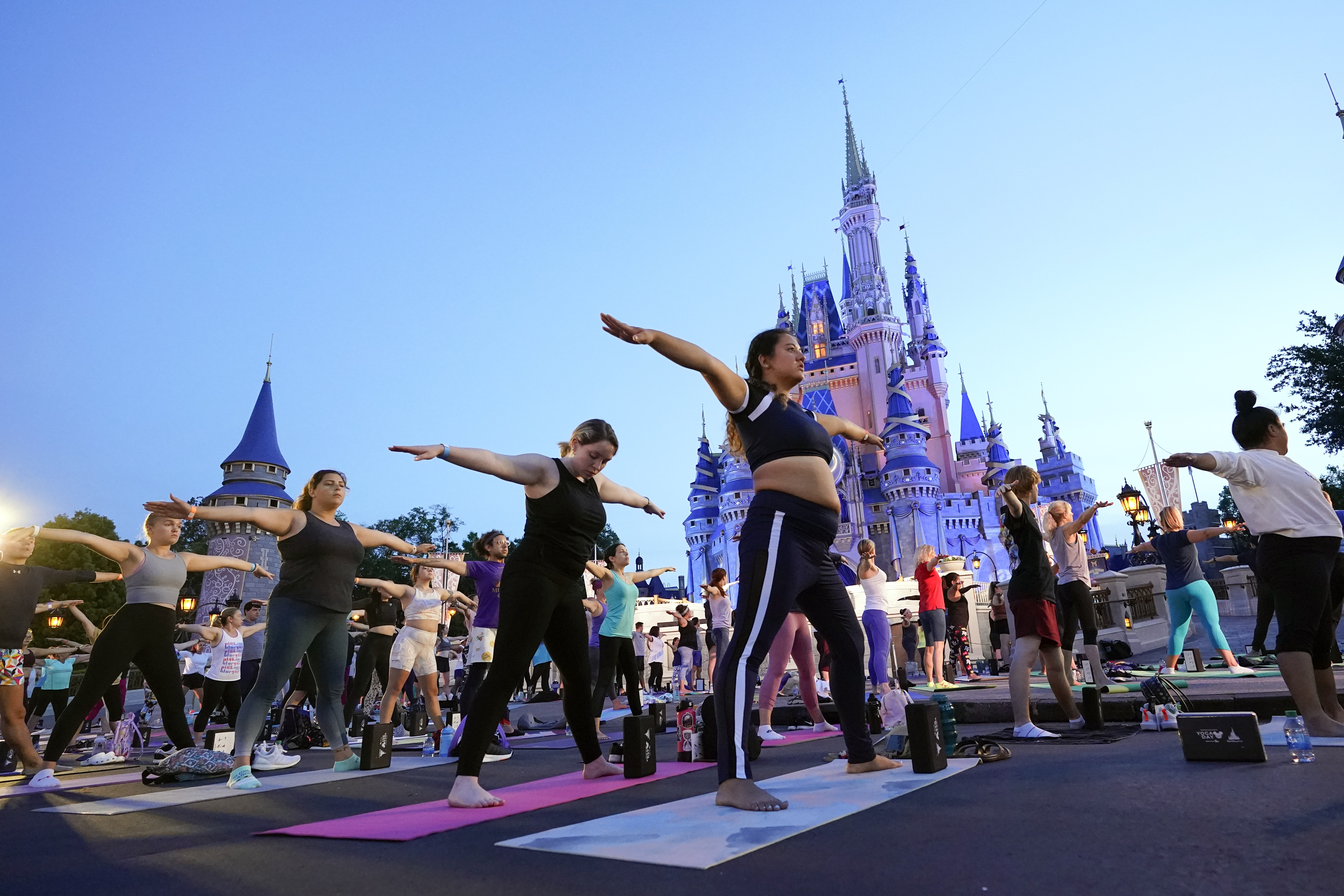 Yoga Leggings - Disney Villain Icons - Rainbow Rules
