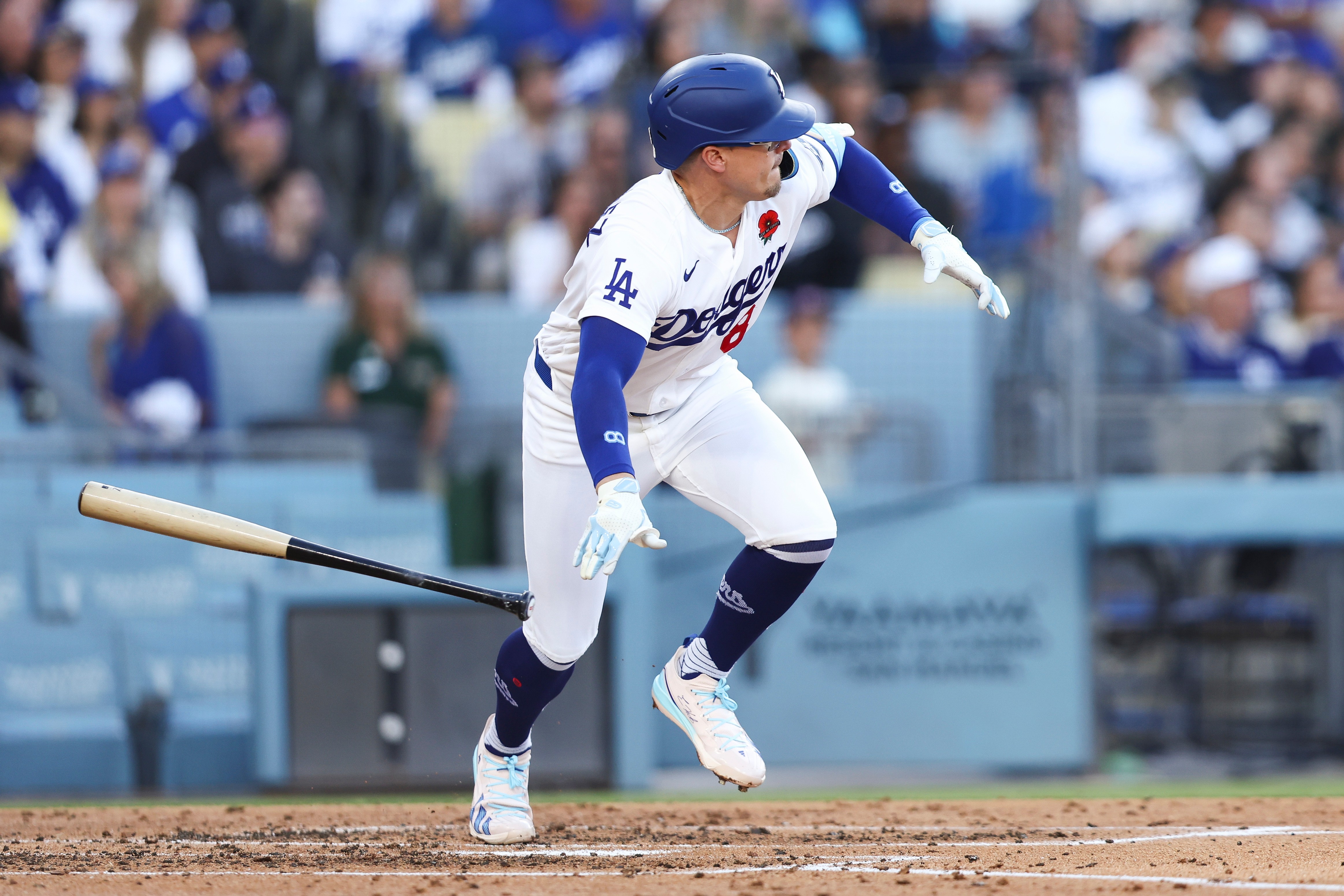Dodgers get their 'clown in the clubhouse' back as Kiké Hernández