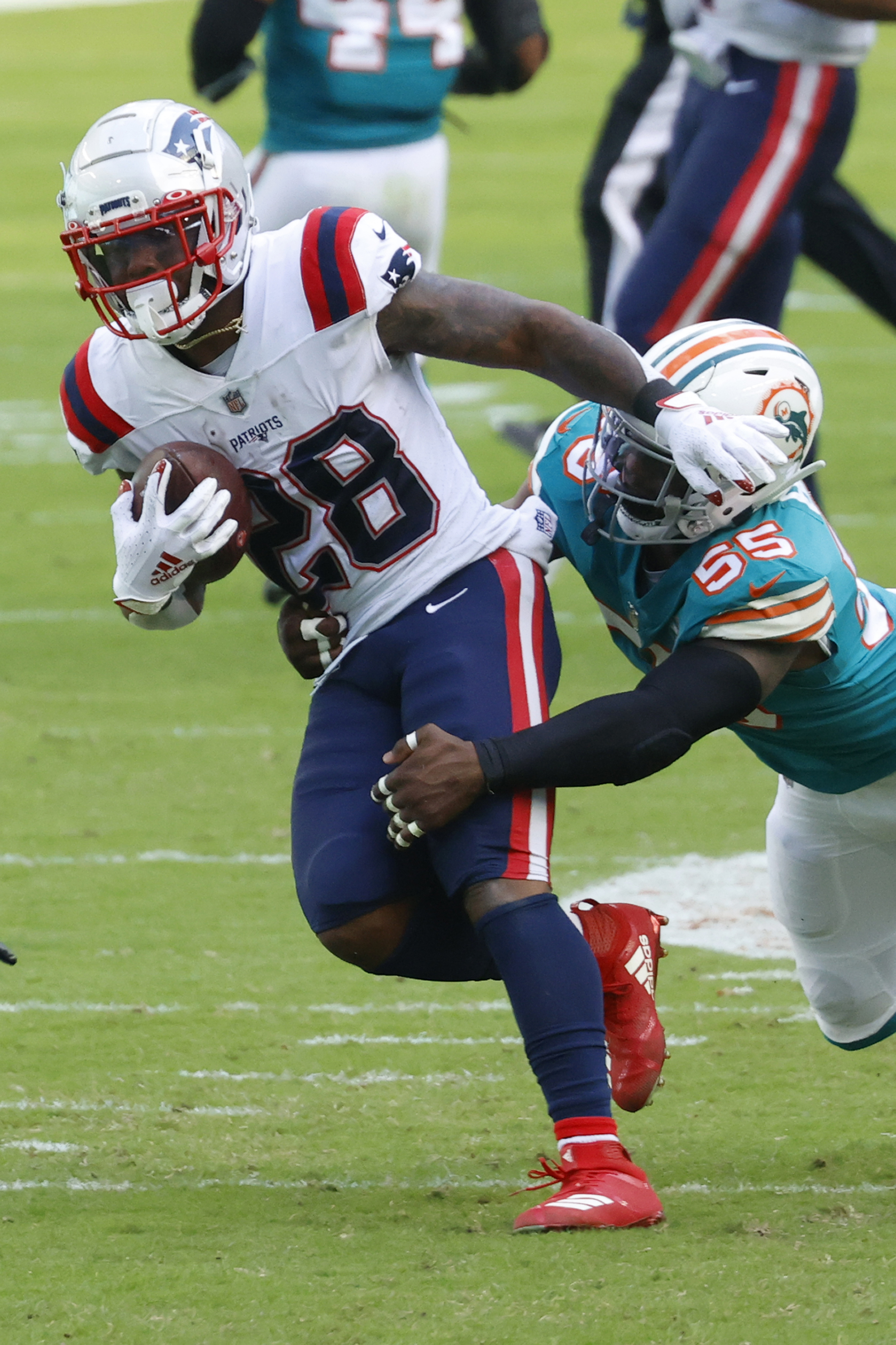 Dolphins eliminate Patriots from playoff race with 22-12 win – The Denver  Post