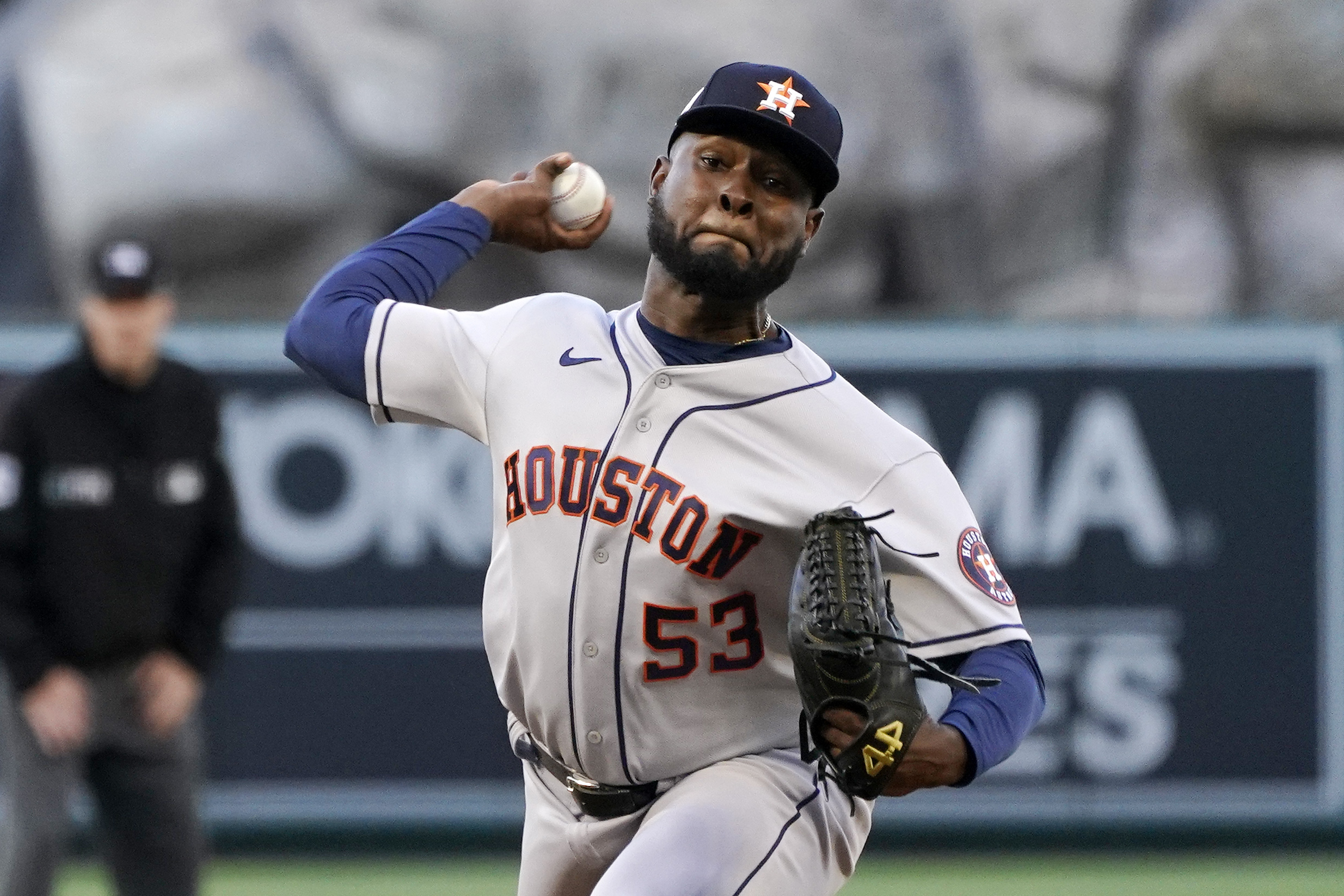 Ohtani wins 6th straight start, triples in Angels' 7-1 win – KXAN Austin