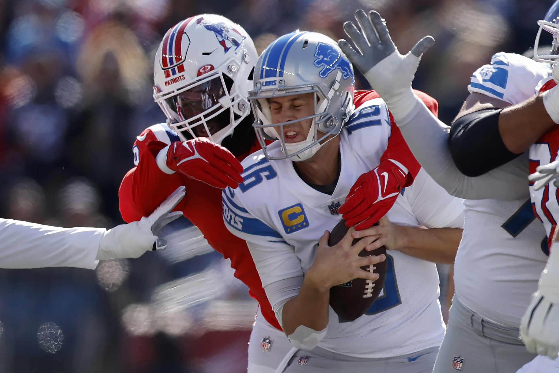 Lifeless Lions shut out by Patriots, routed by rookie QB making