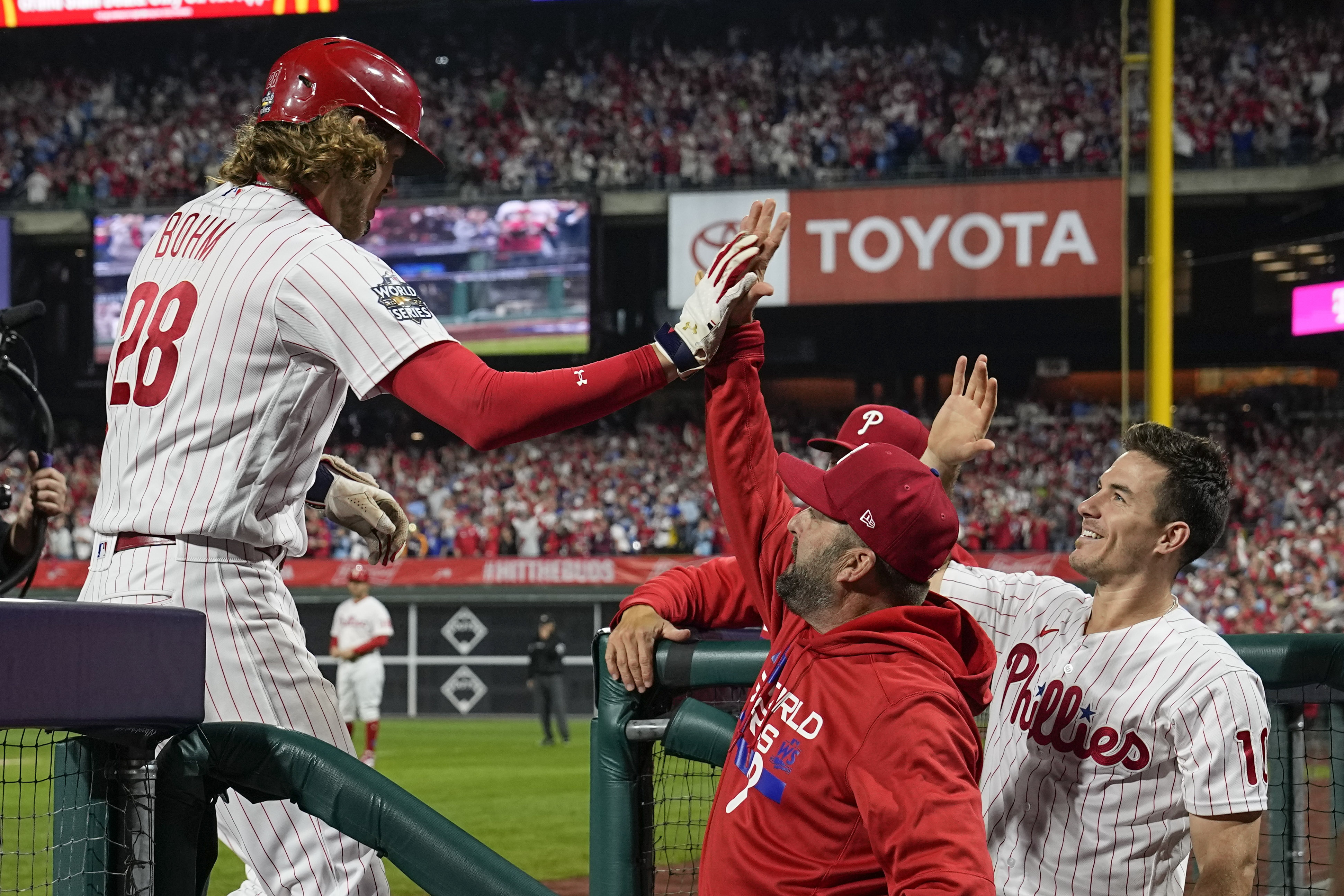 Harper, Phillies tie World Series mark with 5 HR, top Astros – KVEO-TV