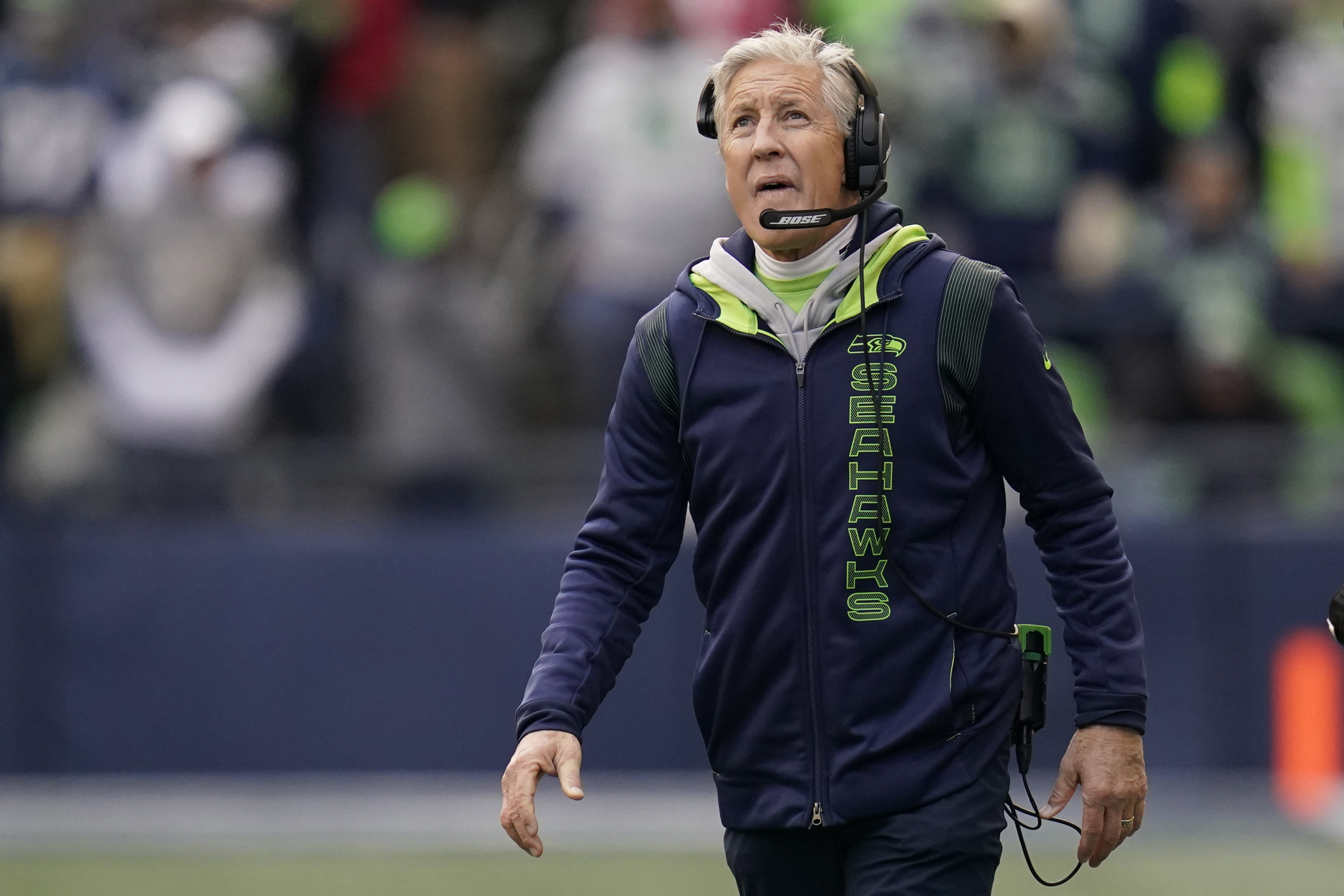 Seahawks hold on late for wild 30-23 win over 49ers