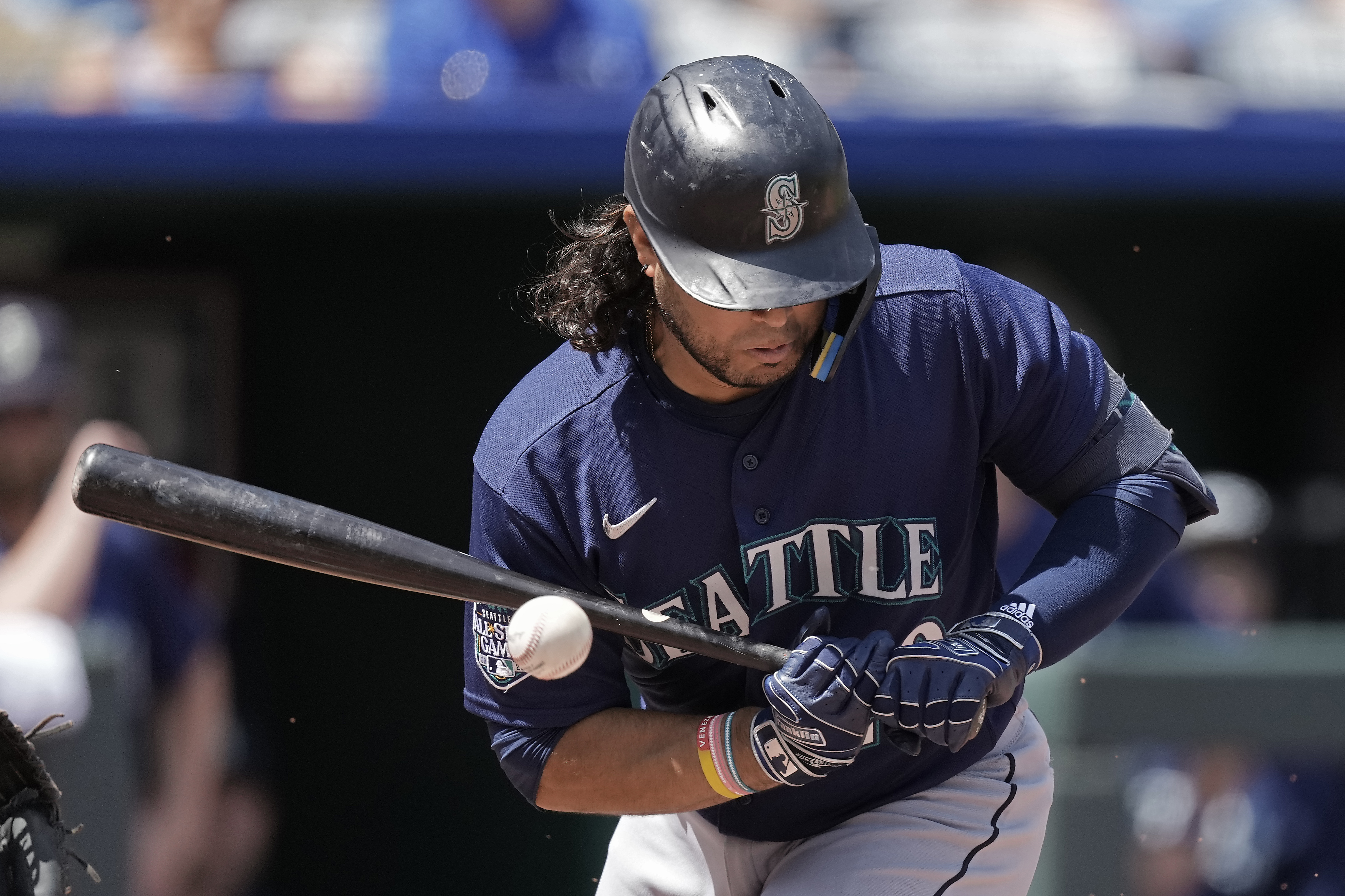 Rodriguez has 5 hits, 5 RBIs and go-ahead 3-run shot in the eighth as  Mariners beat Royals 6-4