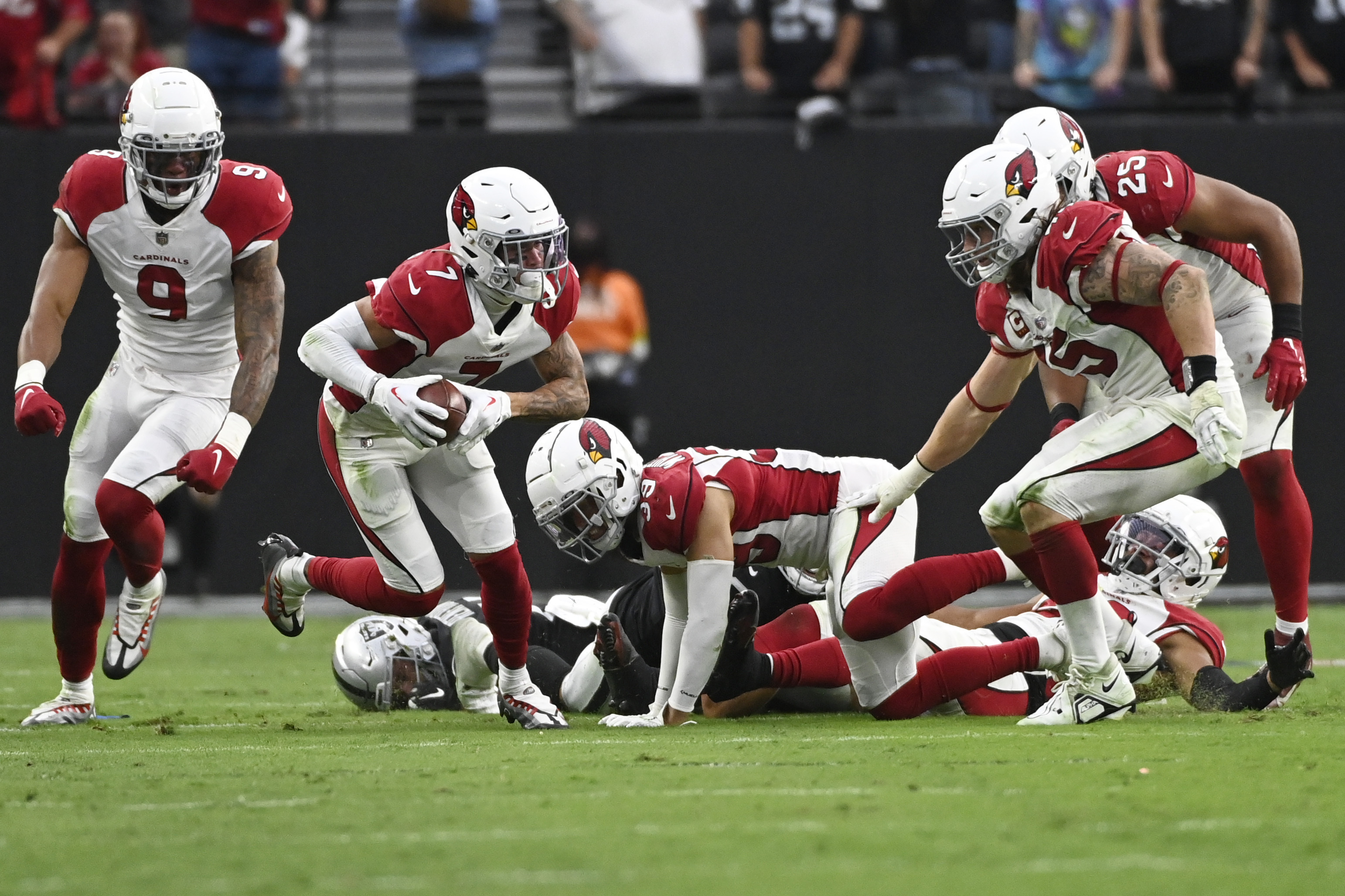 Raiders vs. Cardinals score: Fumble return in OT caps historic comeback as  Arizona overcomes 20-point deficit 