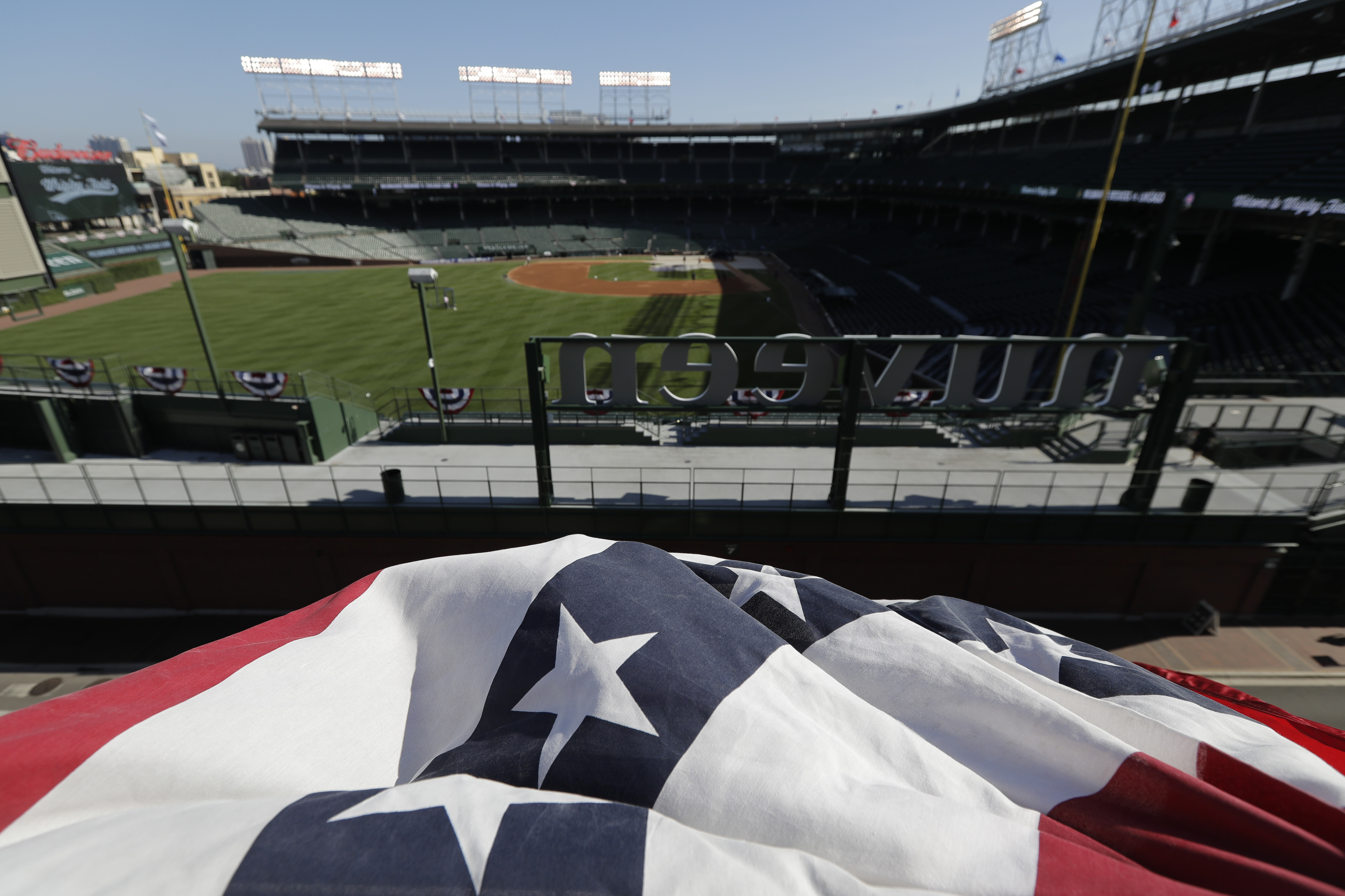 In pandemic year, Wrigley Rooftops give rare opportunity