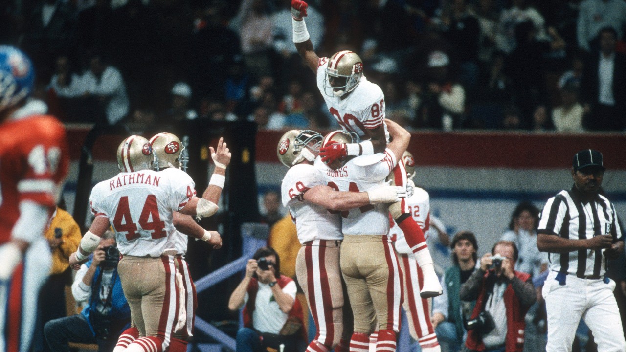 Super Bowl XXIII, San Francisco 49ers Jerry Rice in action, making News  Photo - Getty Images