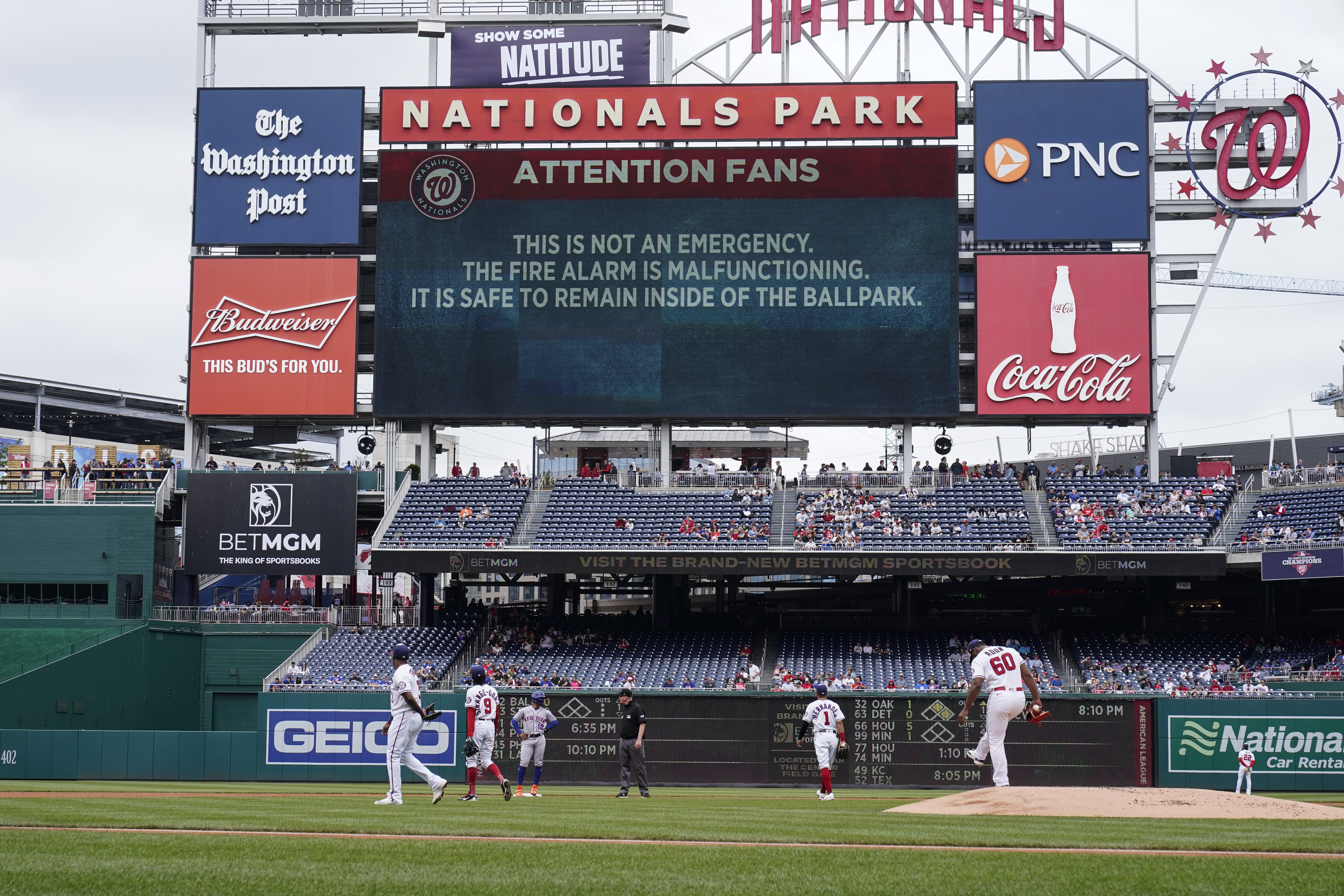 Walker, Mets cruise past Nats 4-1, win another series – KGET 17