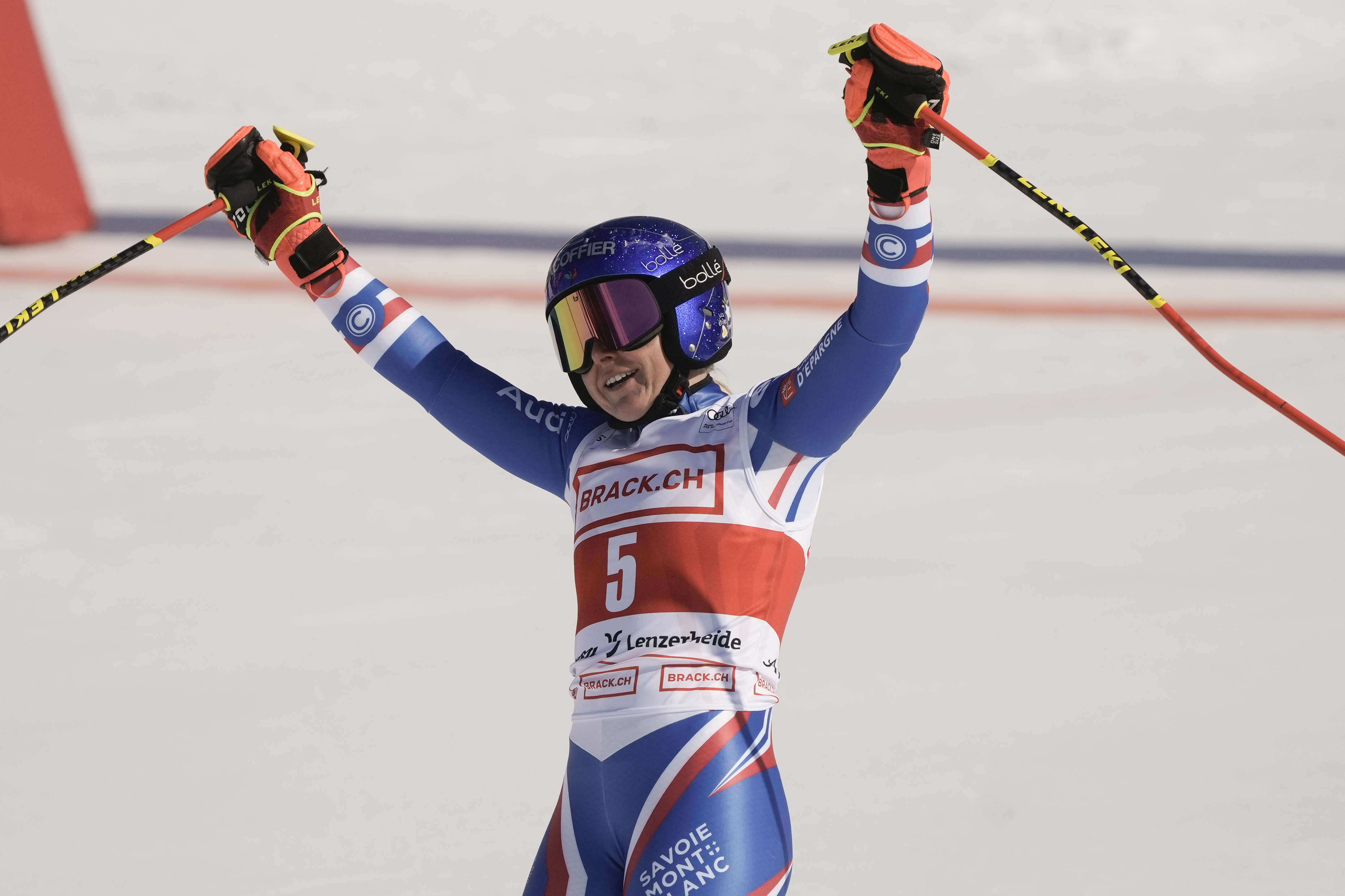 Shiffrin pads World Cup lead in giant slalom won by Worley