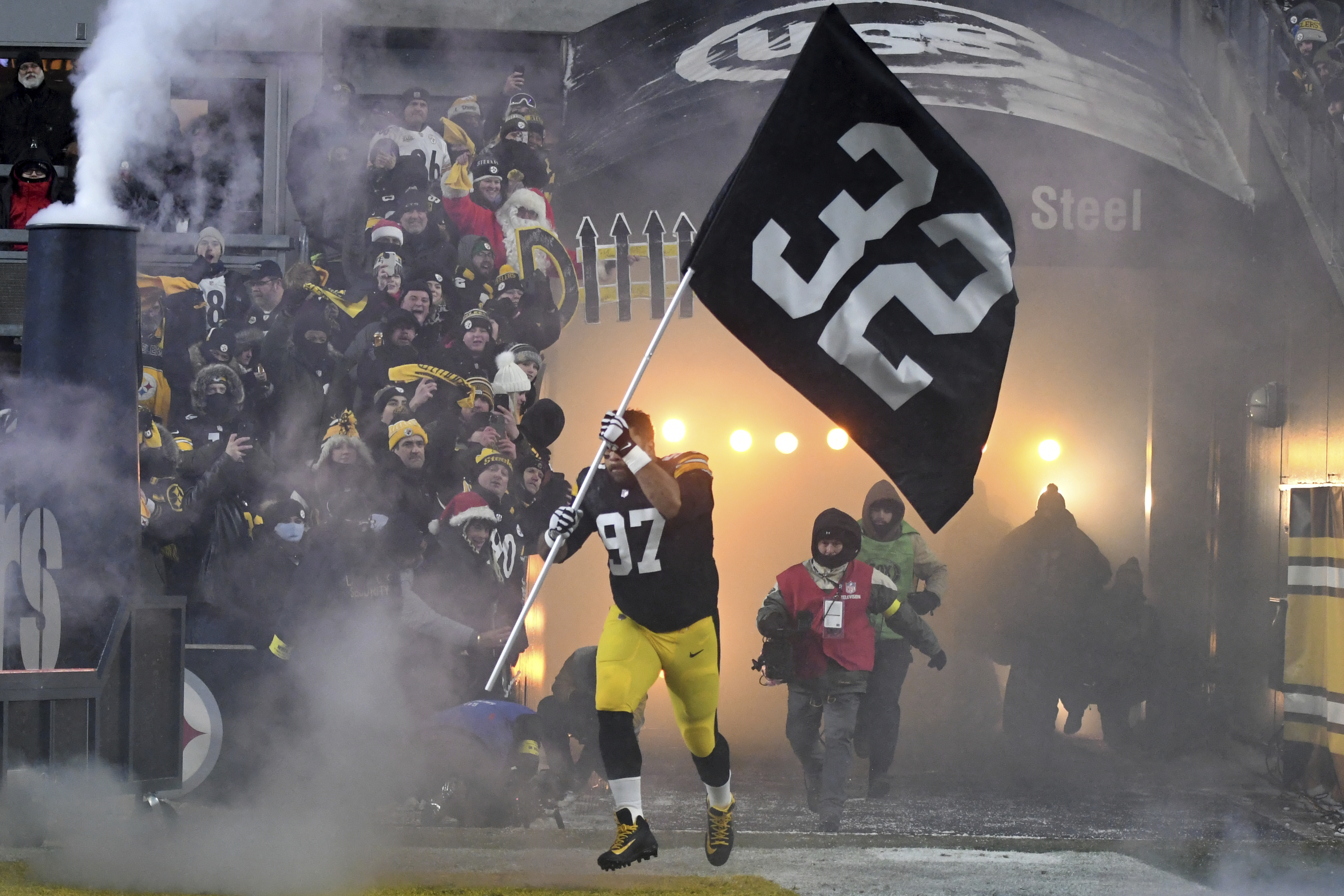 Pittsburgh Steelers Men's Strike Jacket 21 / 3XL
