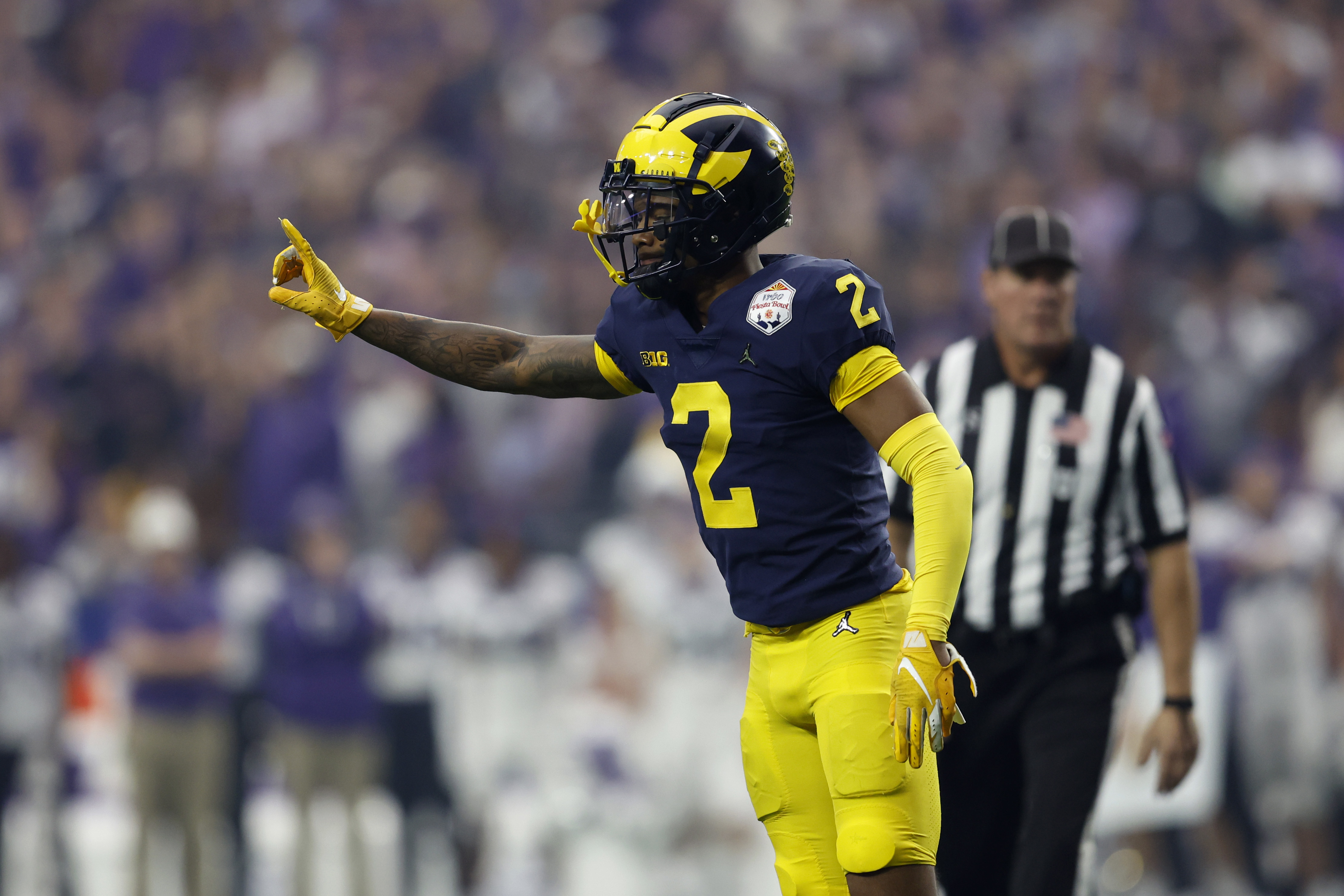Ranking the Big Ten's football uniforms: Michigan or Ohio State at
