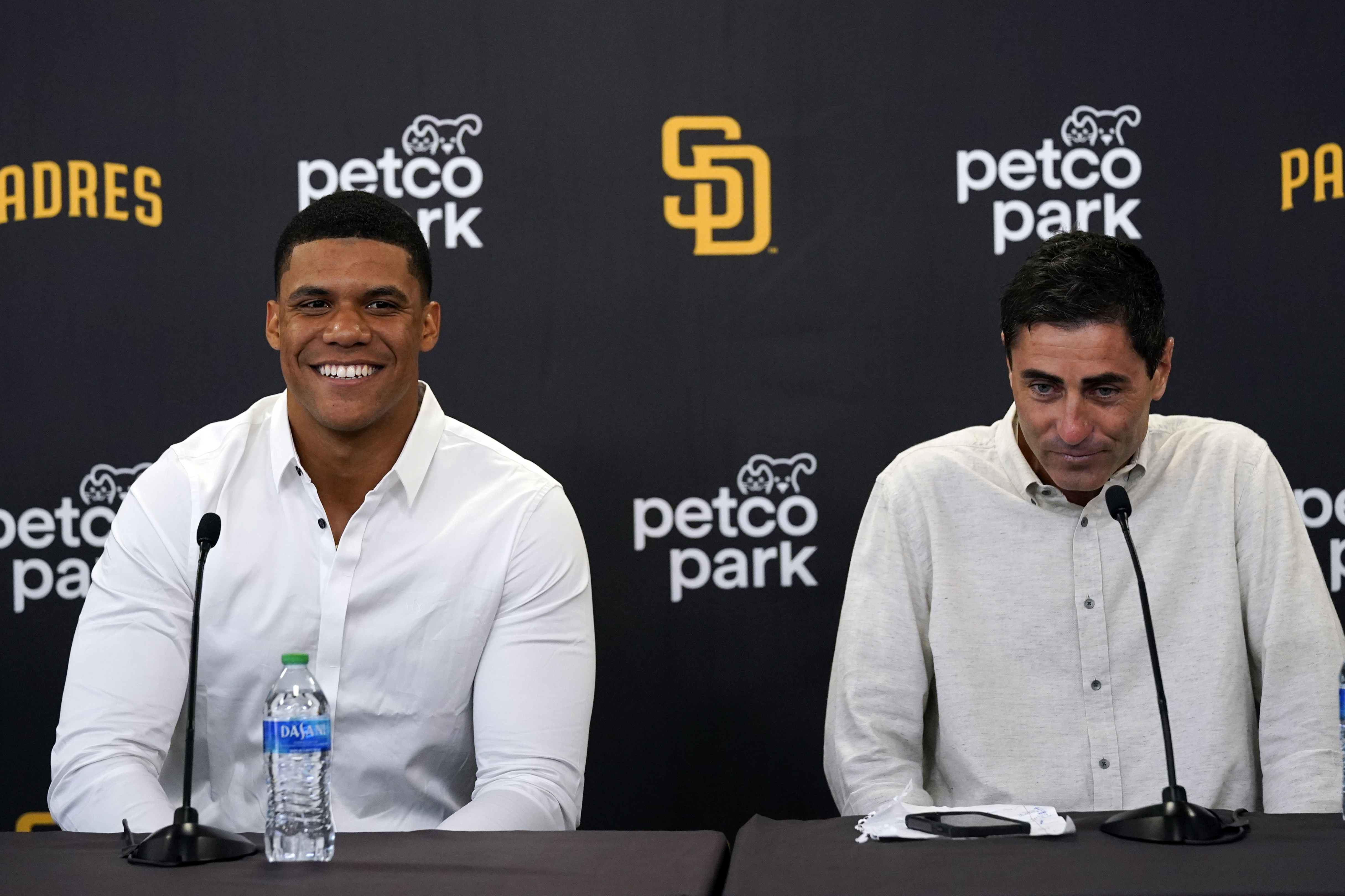 Juan Soto vows to bring 'good vibes' to the Padres - Taipei Times