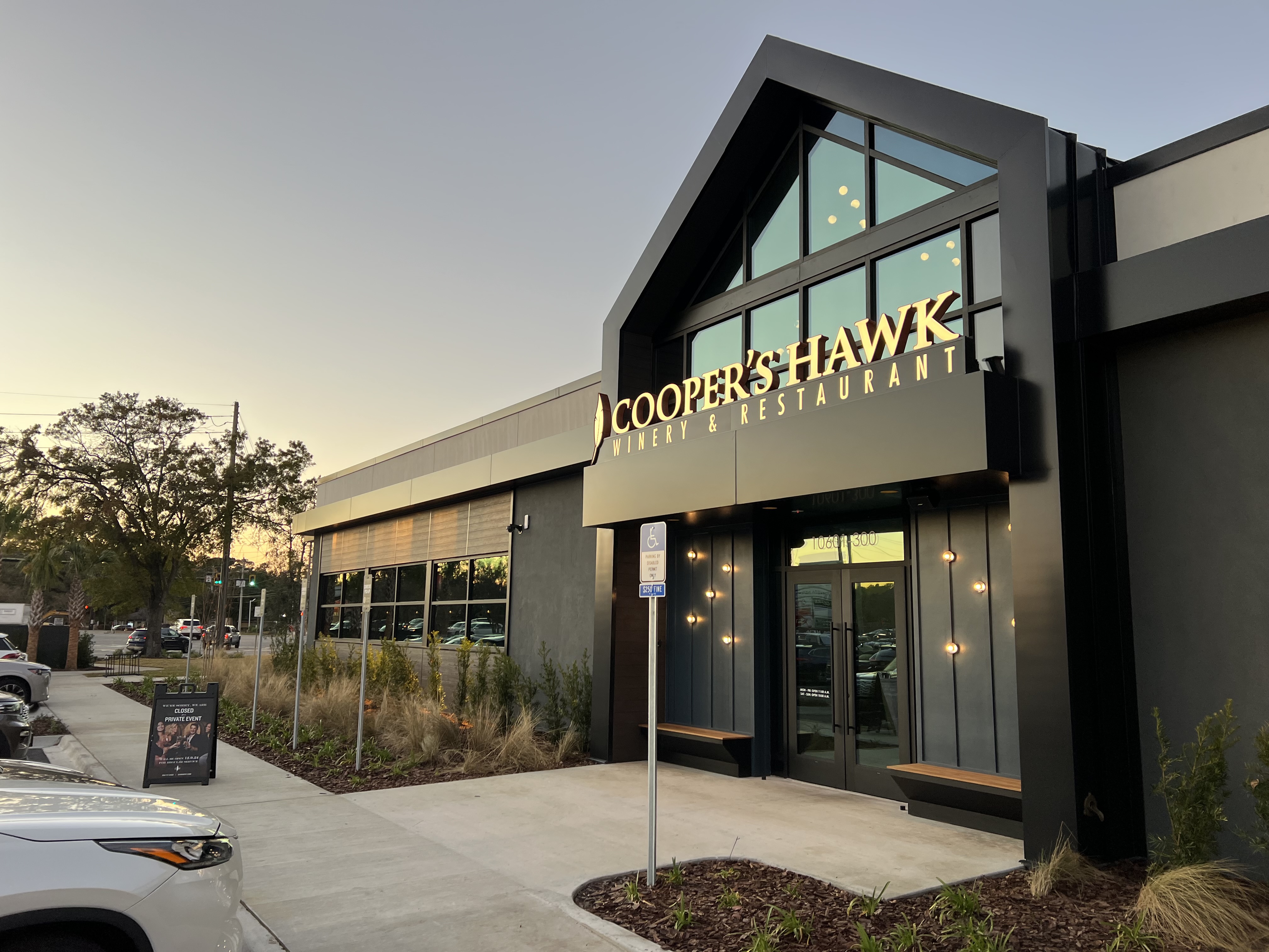 Long-anticipated Cooper's Hawk Winery & Restaurant opens second