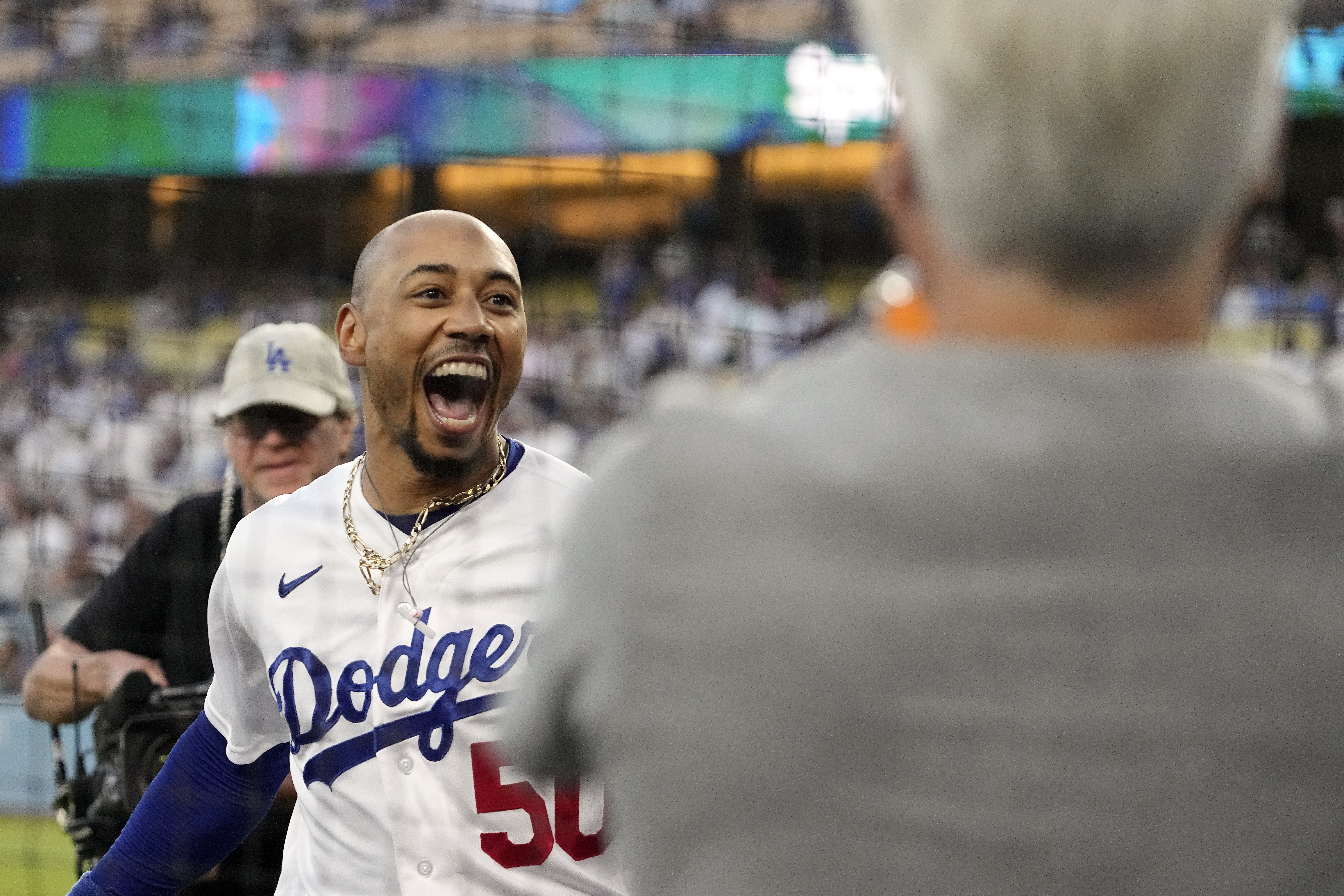 James Outman Hit Another Long Bomb And Dodgers Fans Lost It
