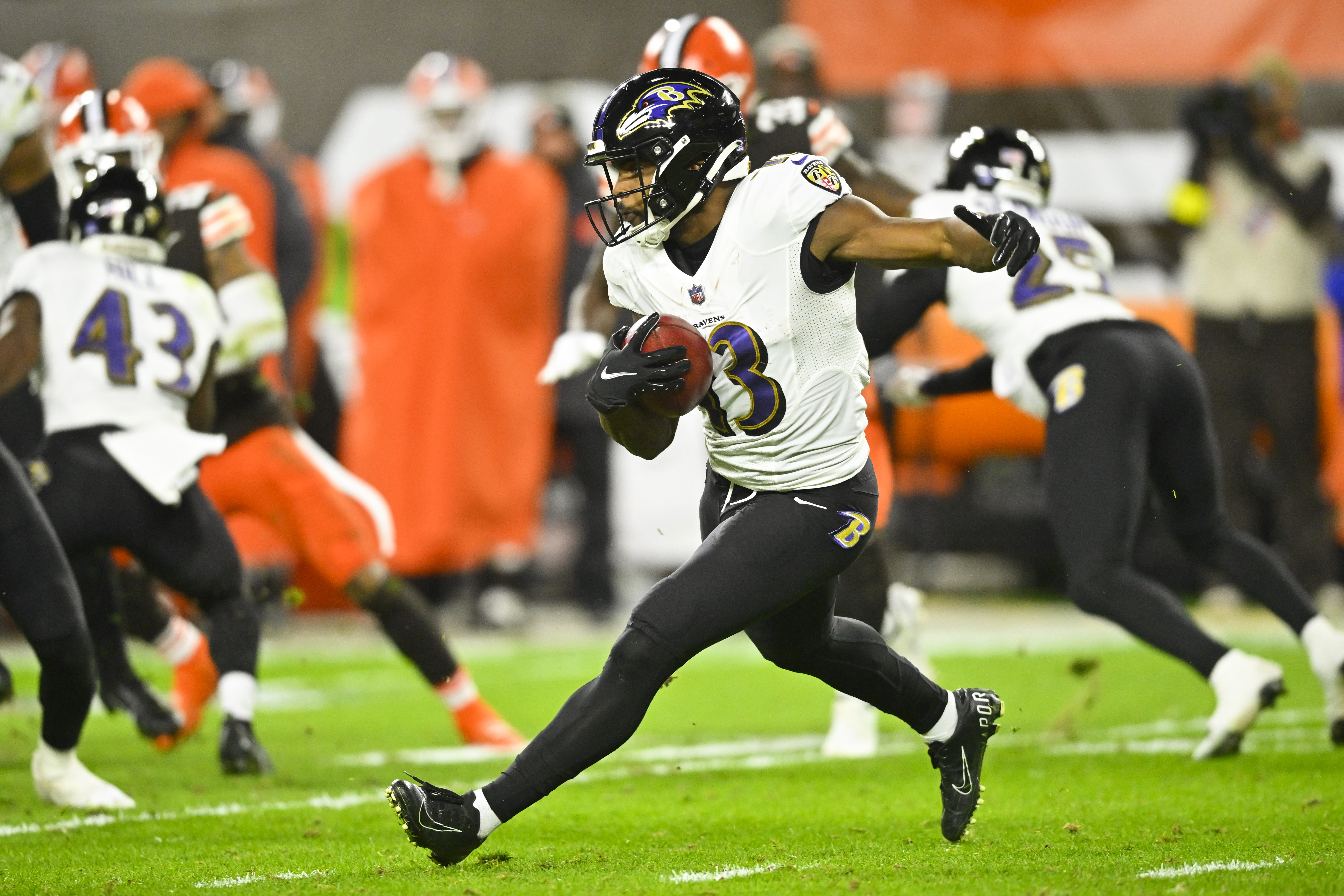 Jackson throws 3 TD passes for Ravens in 38-6 rout of Browns – KX NEWS