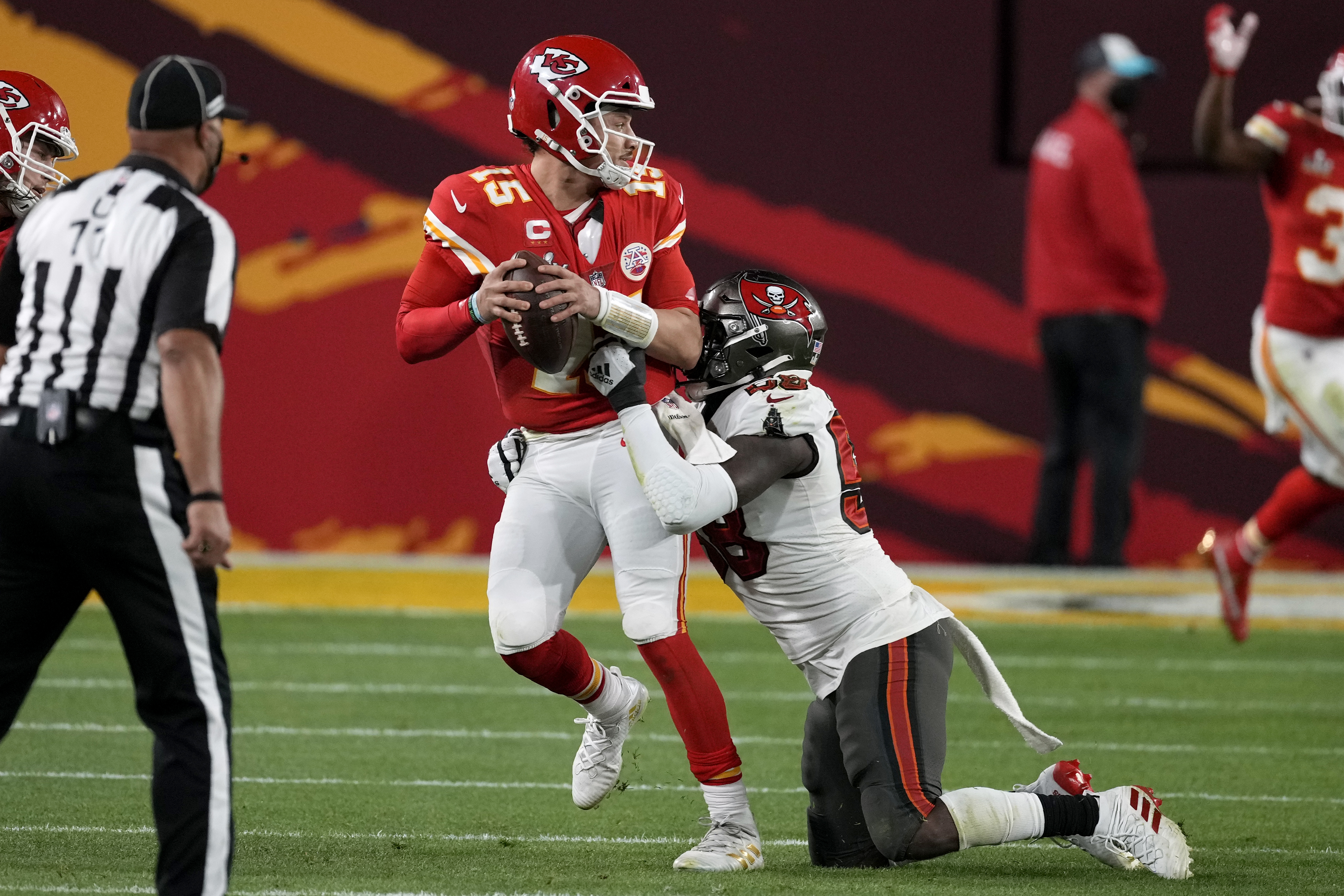 Buccaneers-Chiefs Sunday night game will remain in Tampa