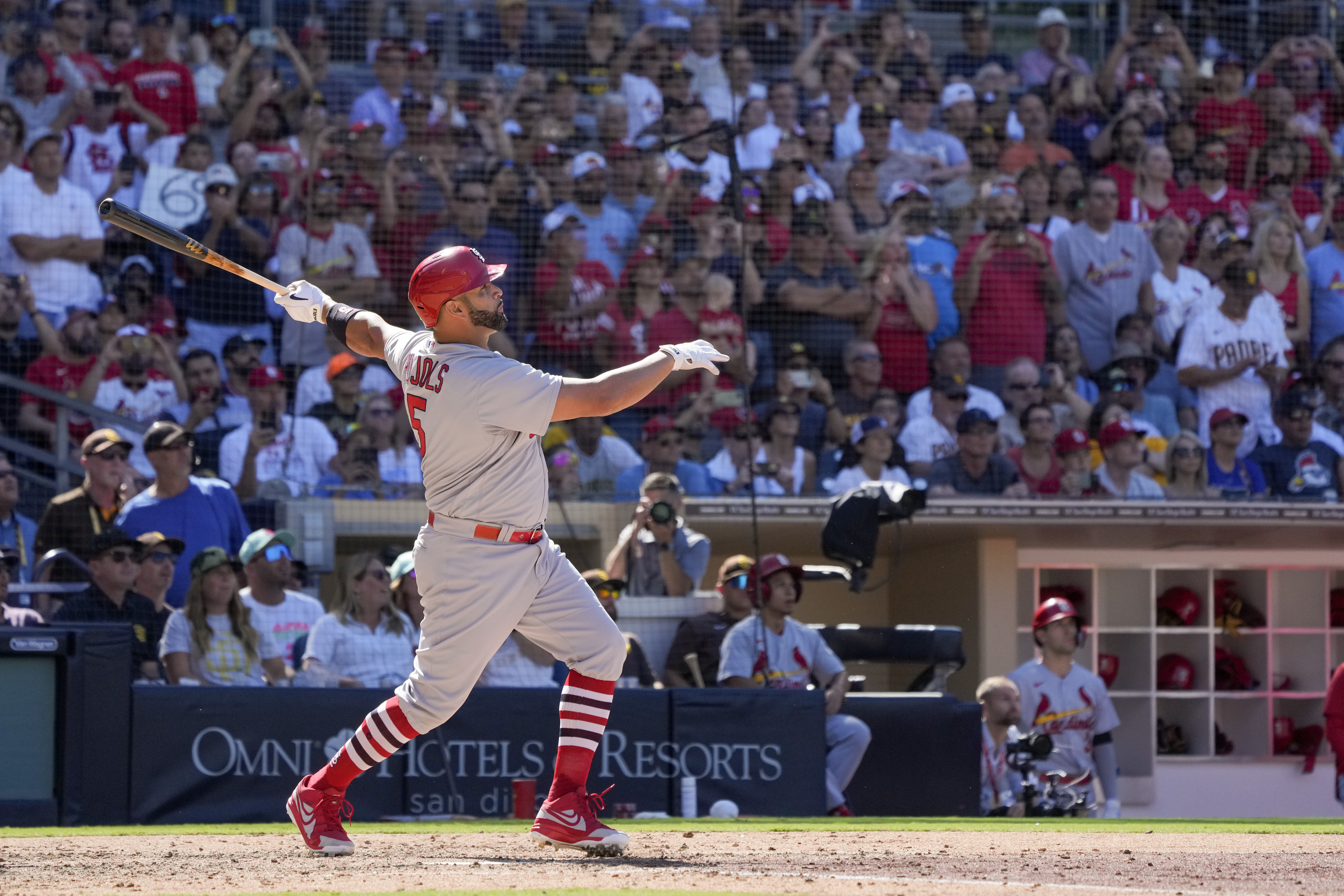 Donovan's grand slam carries Cardinals over Padres