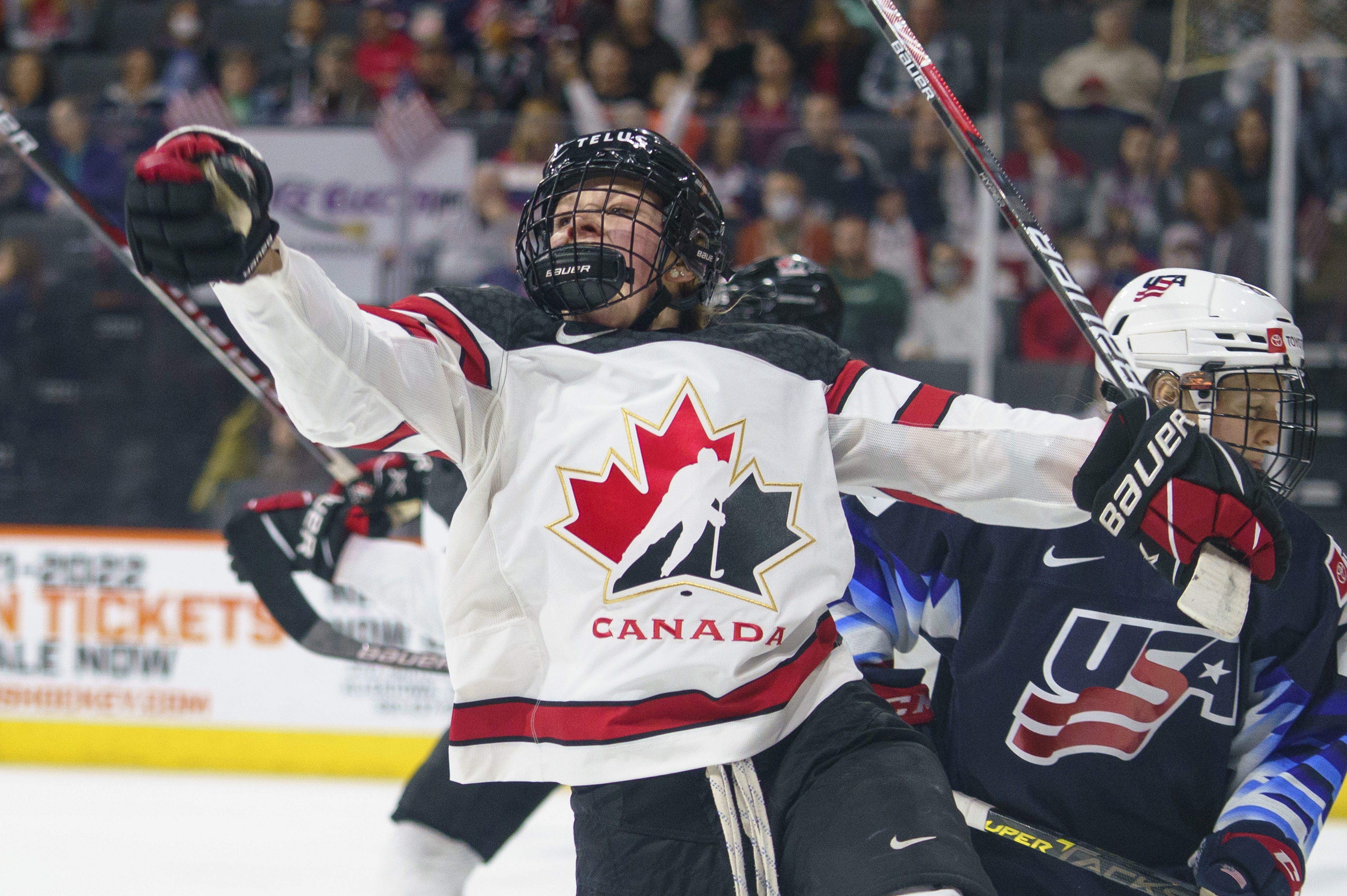 Canada beats US 3-1 in pre-Olympic womens hockey game