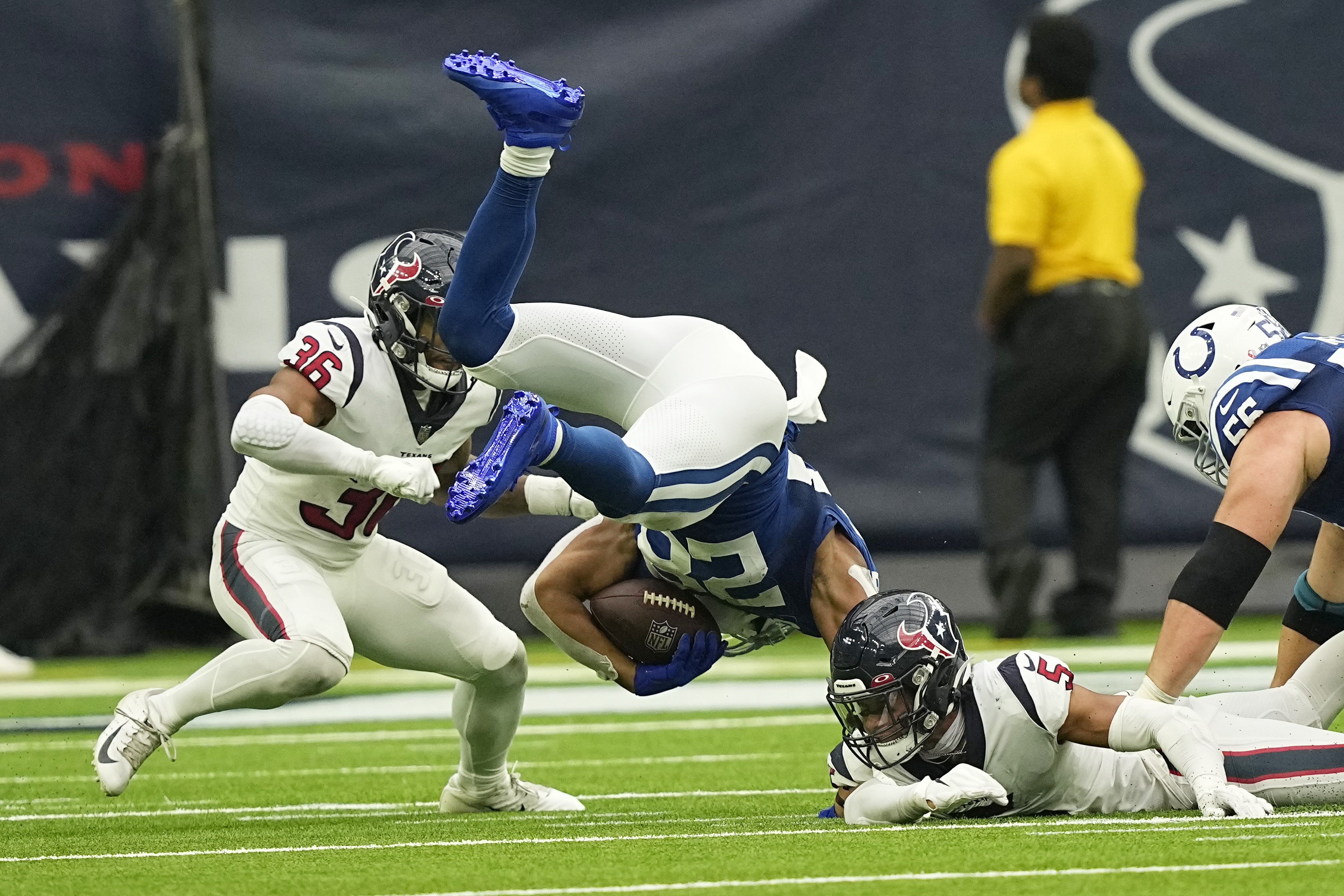 Houston Texans defensive back Jalen Pitre (5) looks to defend