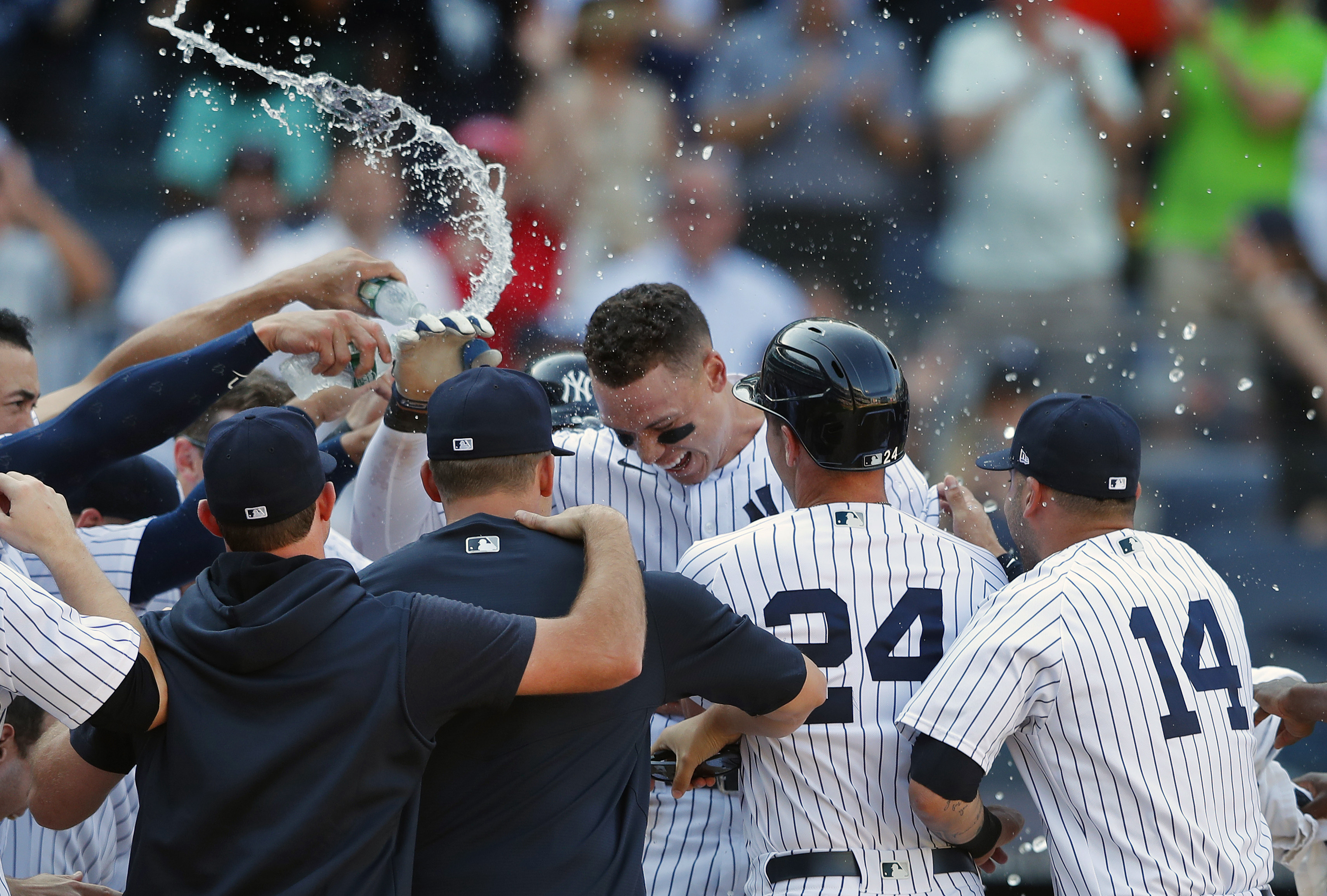 Inside the box score of Yankees' walk-off win vs. Astros: Aaron Judge,  Giancarlo Stanton, Aaron Hicks, more 