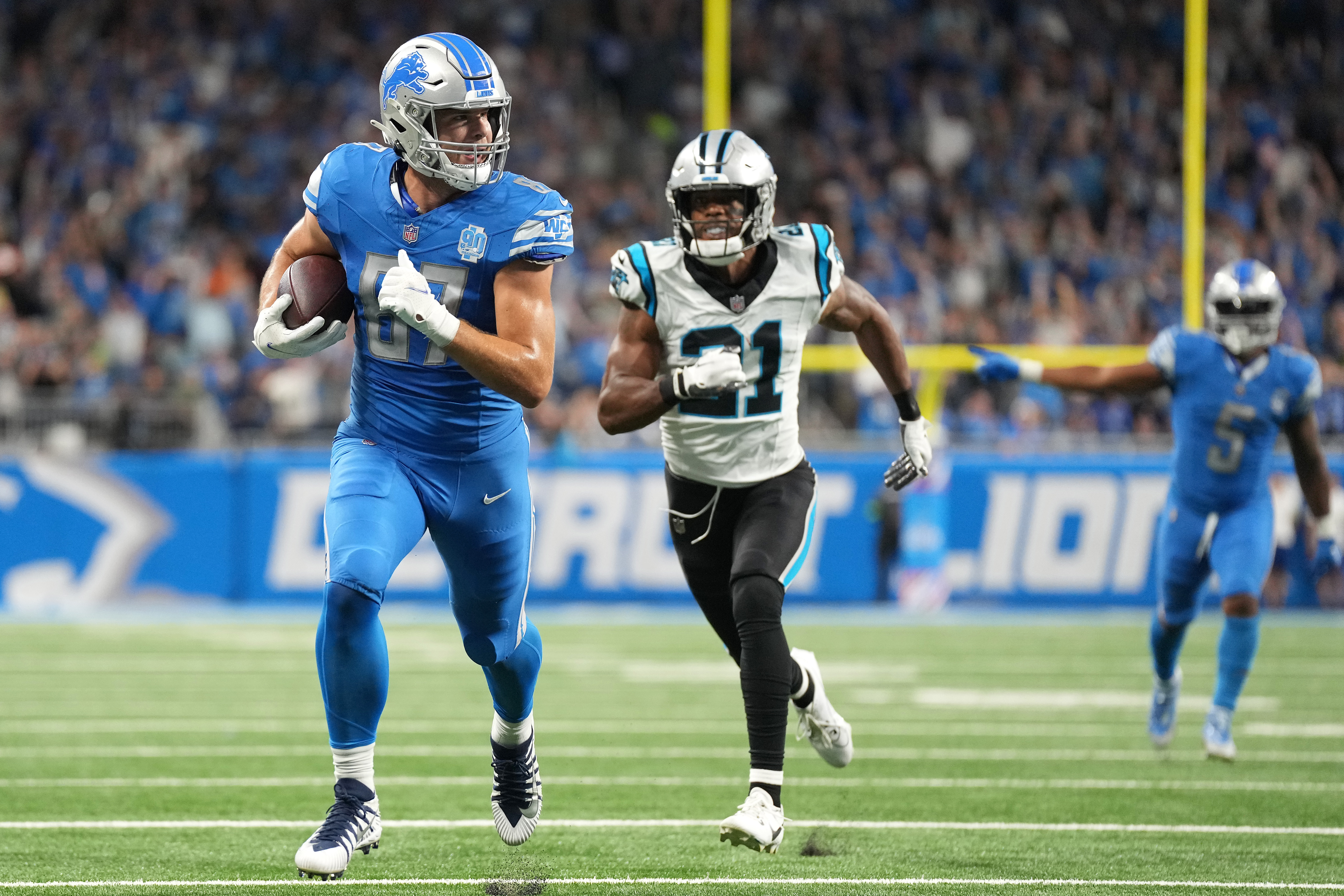 Detroit Lions Football Education - Youth Halftime Games