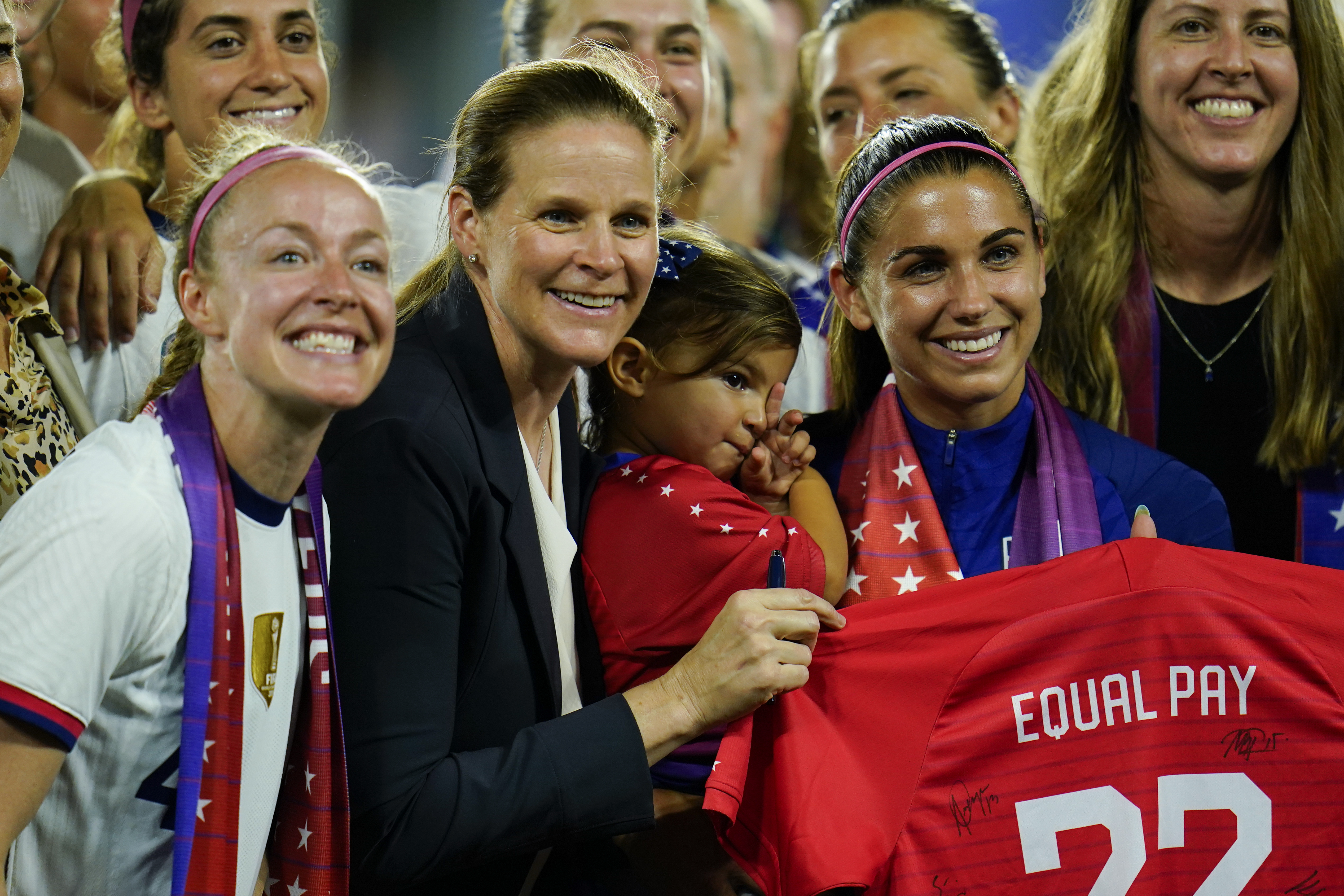 U.S. Women's Soccer Team Members File Federal Equal-Pay Complaint : The  Two-Way : NPR