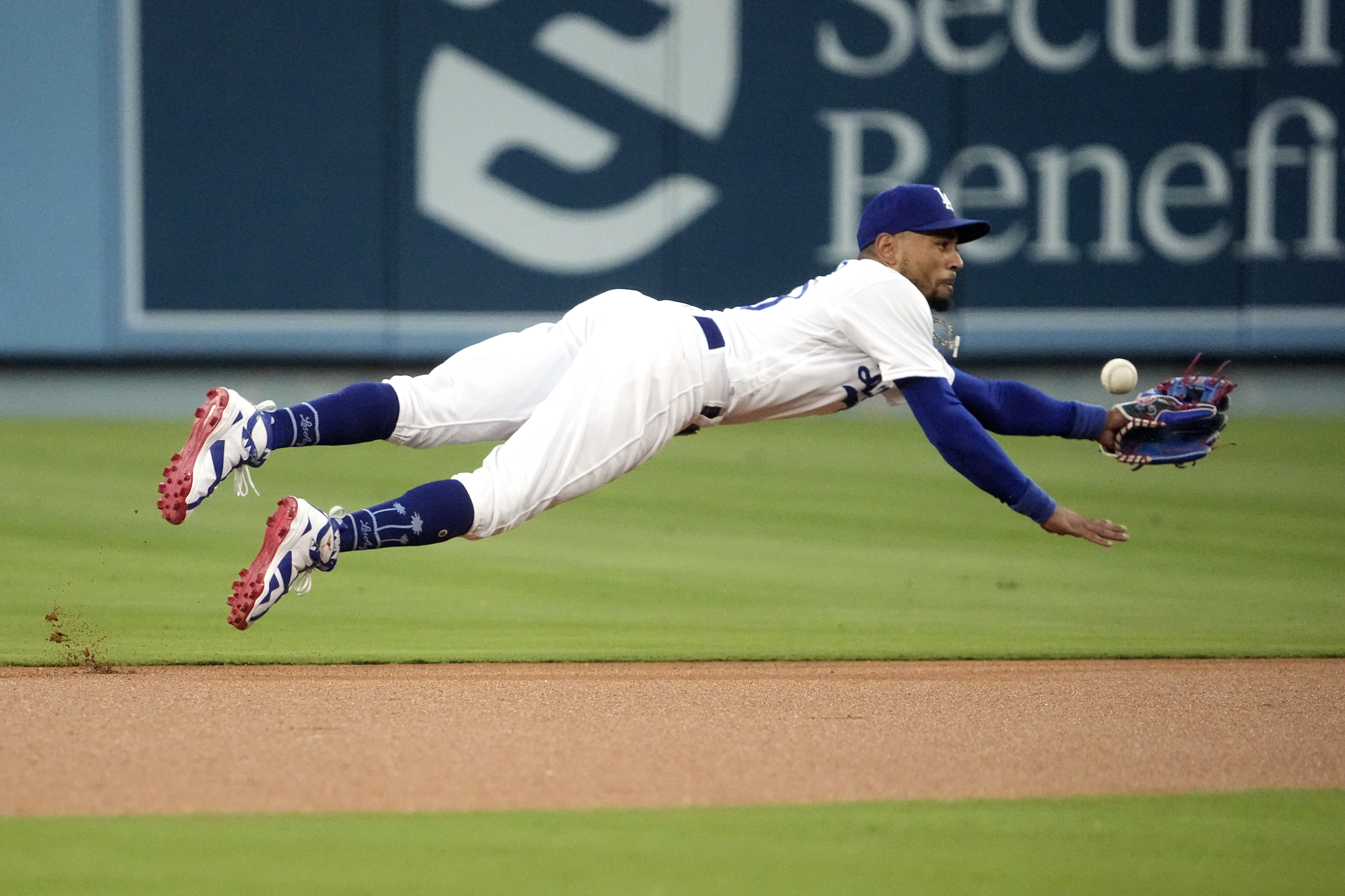 Acuña hits grand slam on wedding night to become 30-HR, 60-SB player as  Braves beat Dodgers 8-7