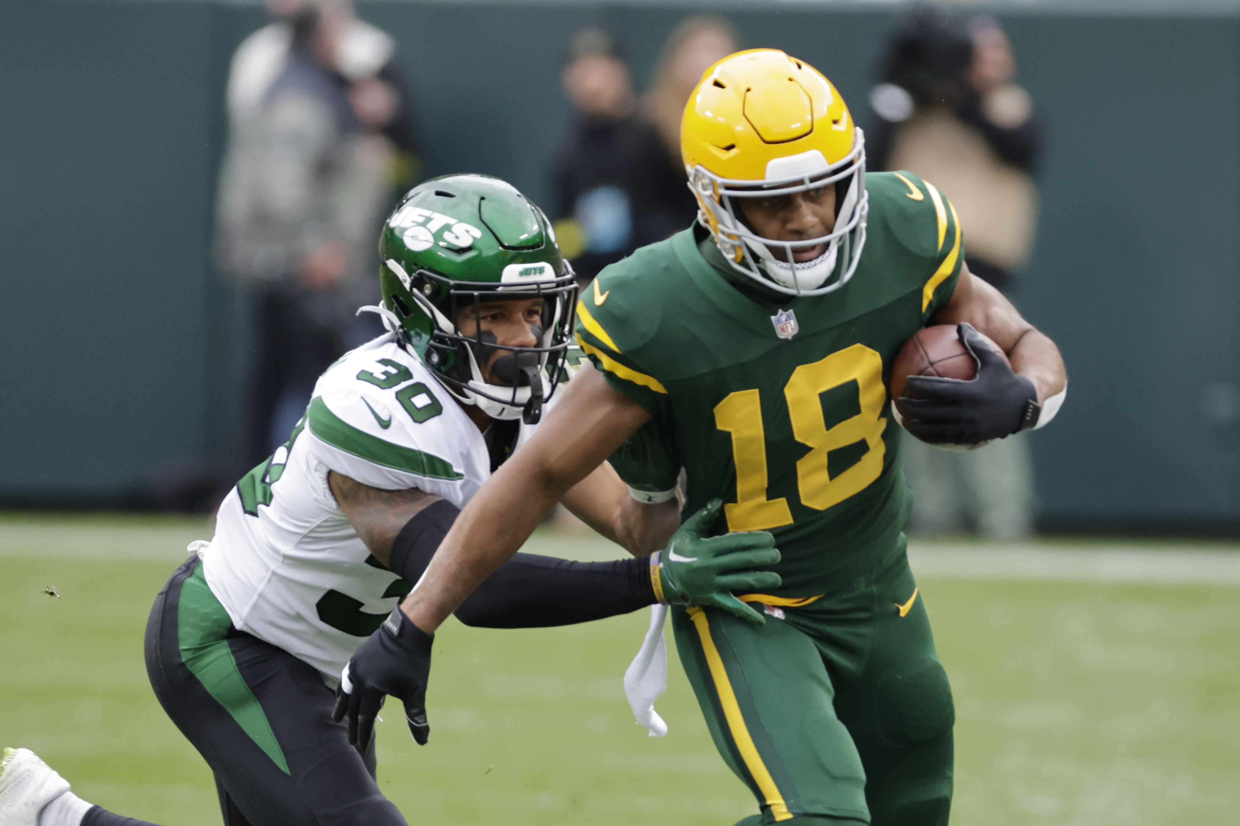 Say cheese: Jets' Sauce Gardner gets special piece of headgear after  beating Packers