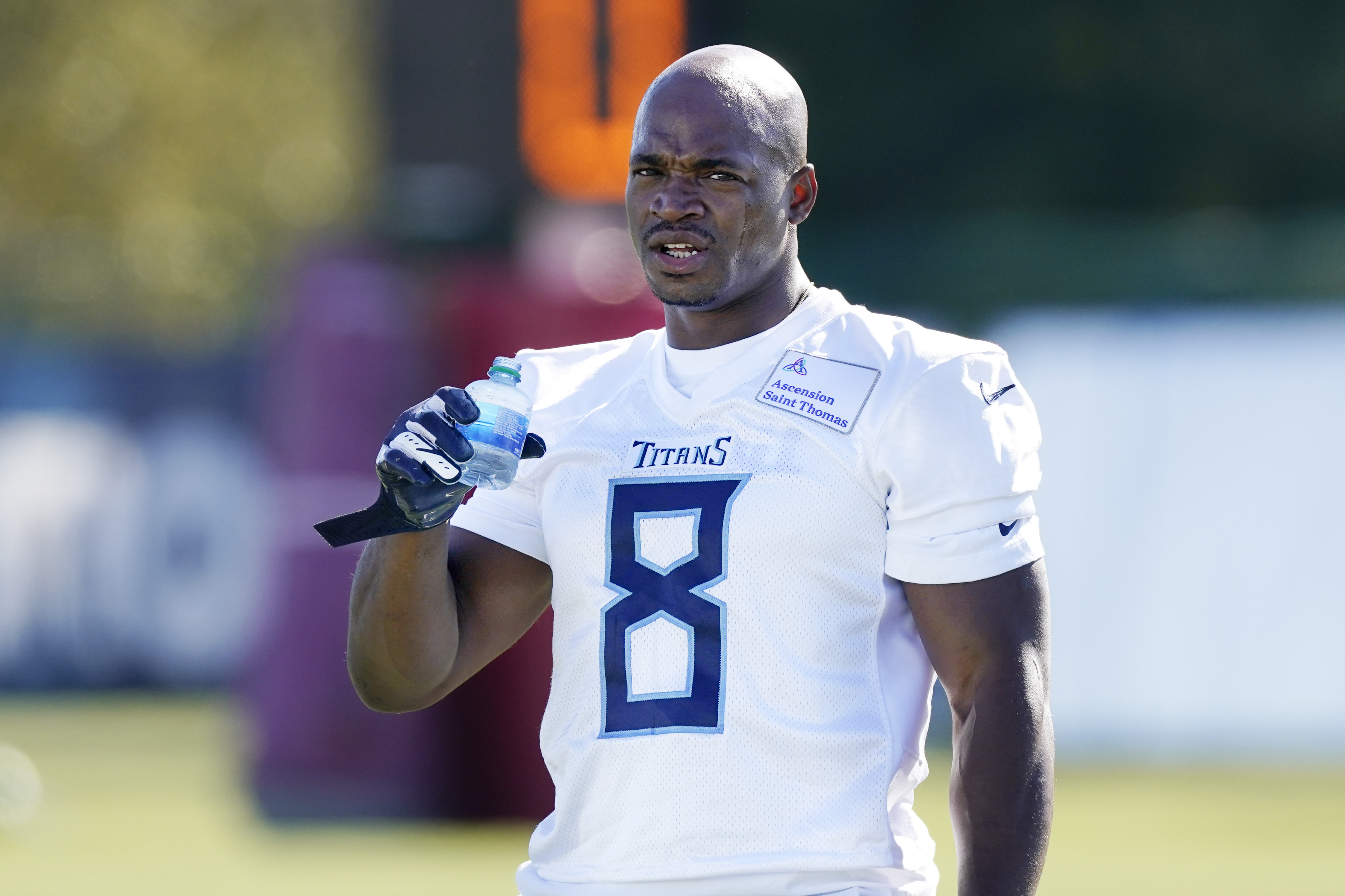 Titans RB depth chart: Adrian Peterson, Jeremy McNichols lead