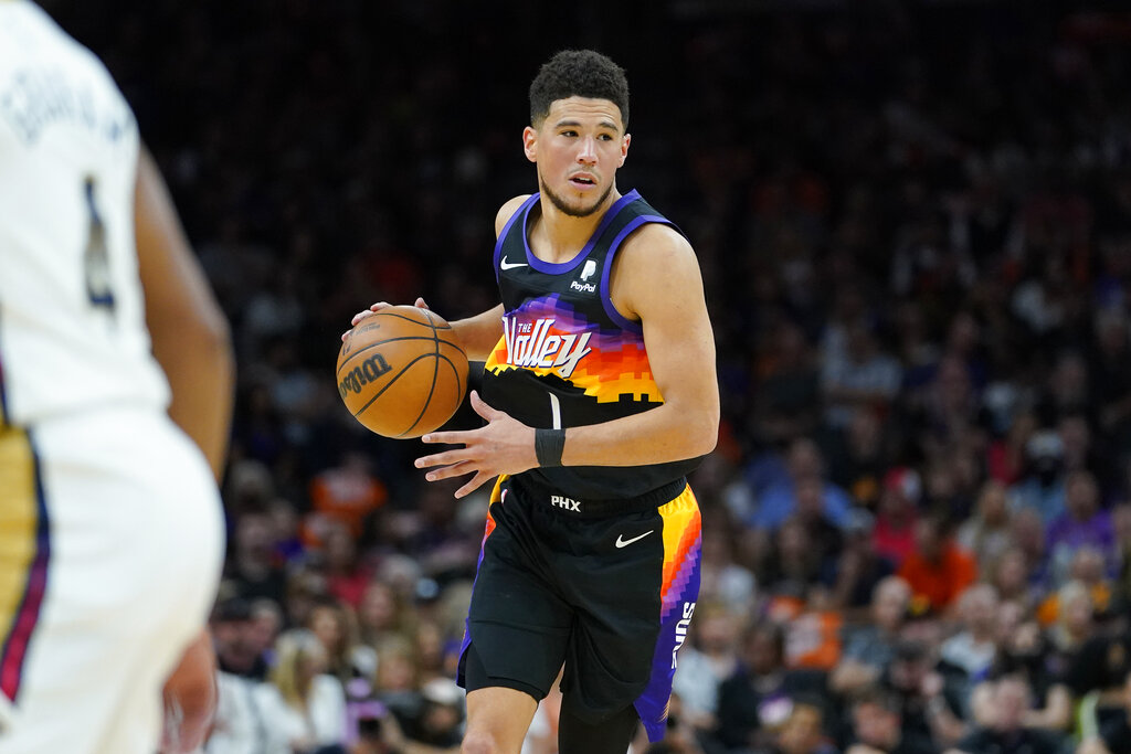 Suns Fans Find Meaning—and Connection—in Devin Booker's Latino Heritage -  The Ringer