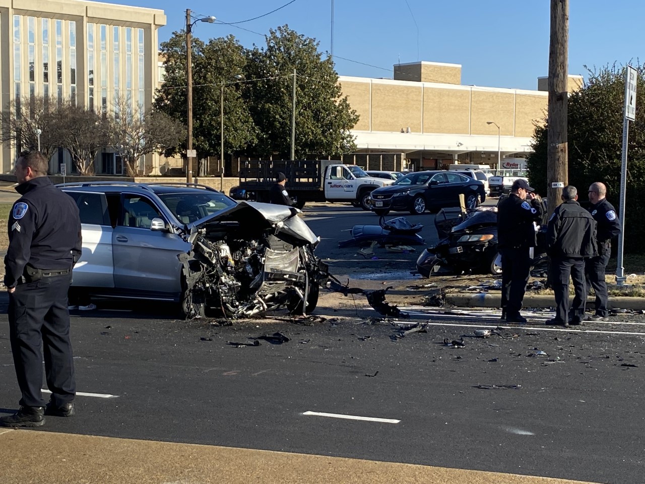 2 cars badly damaged in Richmond Rd. collision; 2nd crash reported