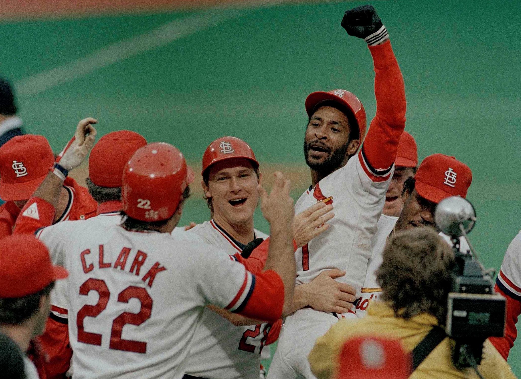 Cardinals fan can turn double plays with Ozzie Smith