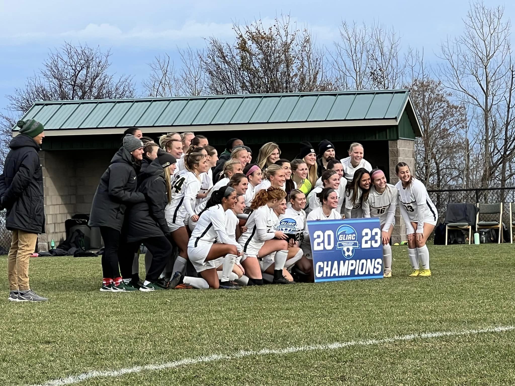 Huskies soccer heads to Marquette with GLIAC title on the line