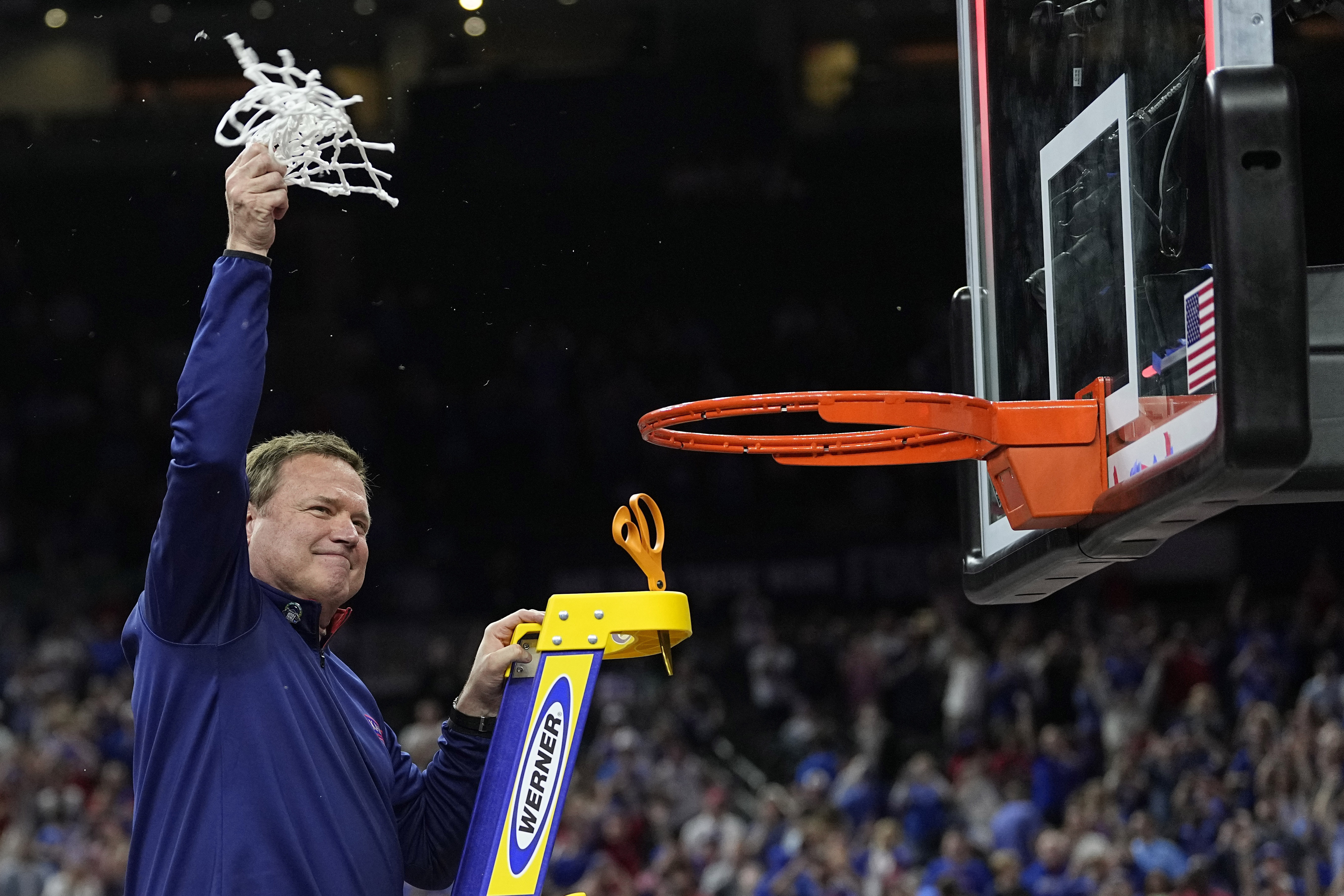 Bill Self makes history, becomes first Kansas hoops coach to win two NCAA  titles