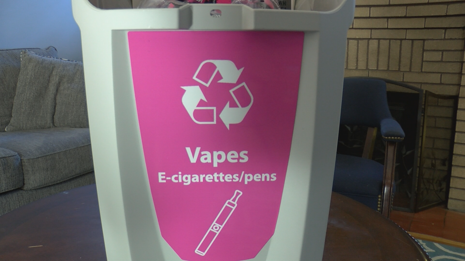 how much is elf bar vape Express C-Thru™ 10Q Battery Collection Tube main image 0
