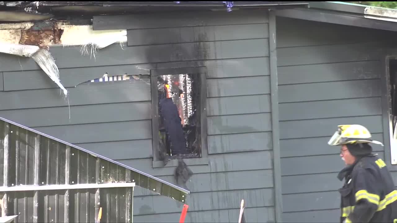 旧市庁舎リンダウ(Faller HP 130802) South Whitley Home Destroyed After Friday Morning Fire
