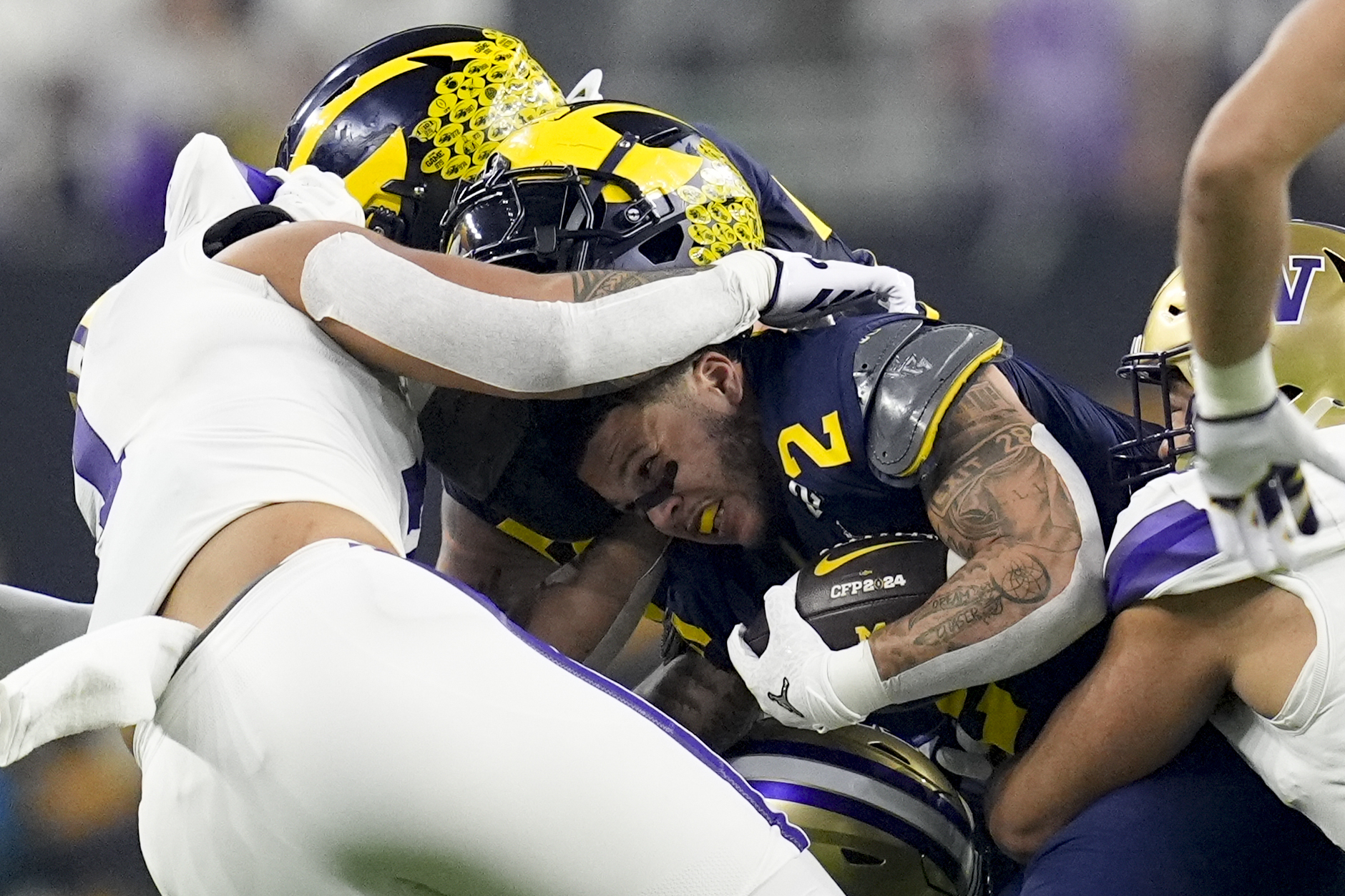 Michigan offense goes dormant after starting fast springs back to life