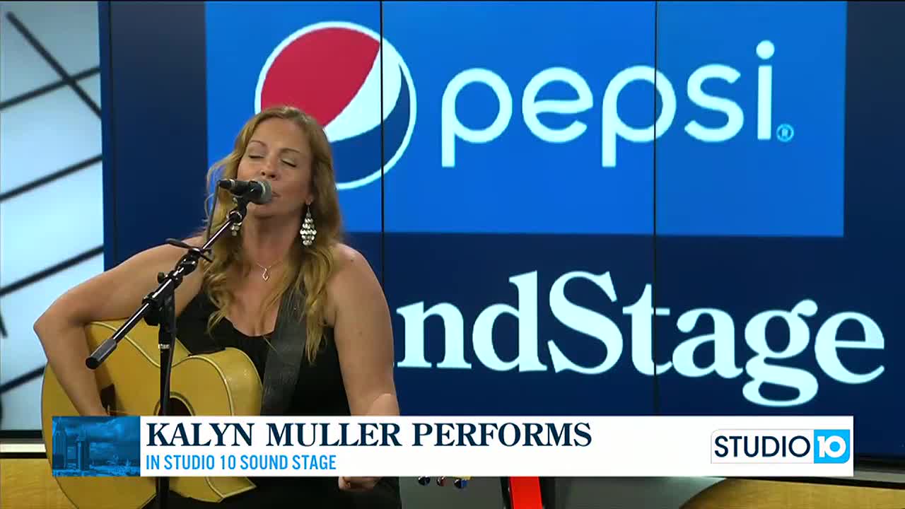 Kalyn Muller performs in Studio 10 Sound Stage
