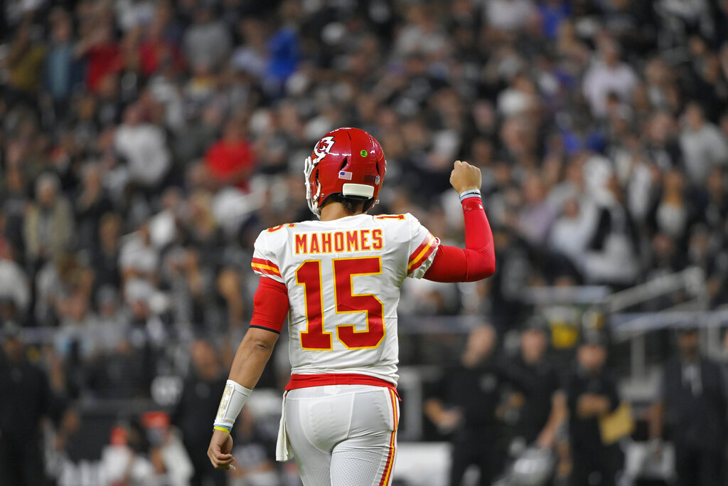 Patrick Mahomes, Travis Kelce Lead Seven Chiefs on AFC Pro Bowl