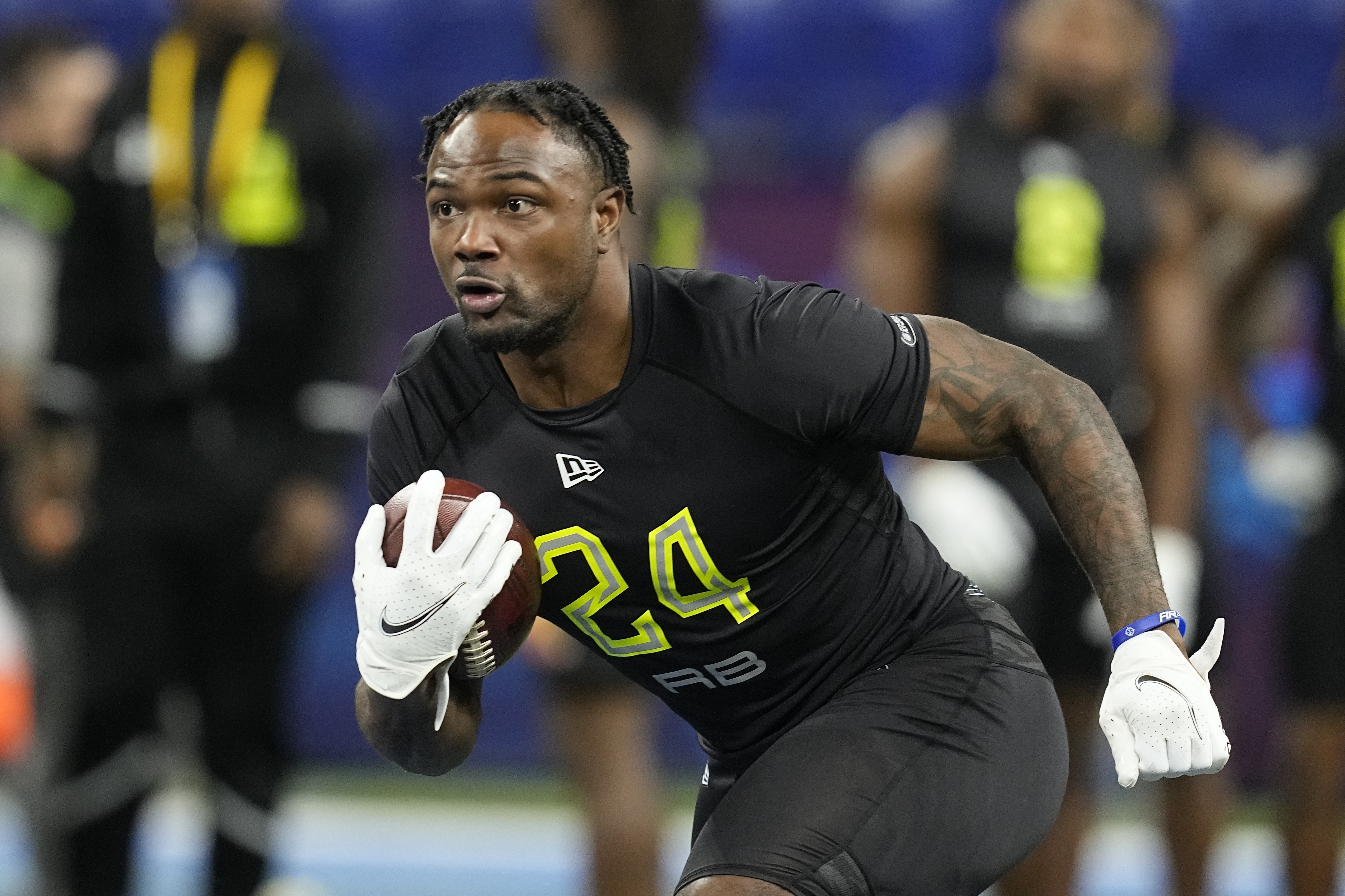 Dolphins Draft Crushes: RB Dameon Pierce - The Phinsider