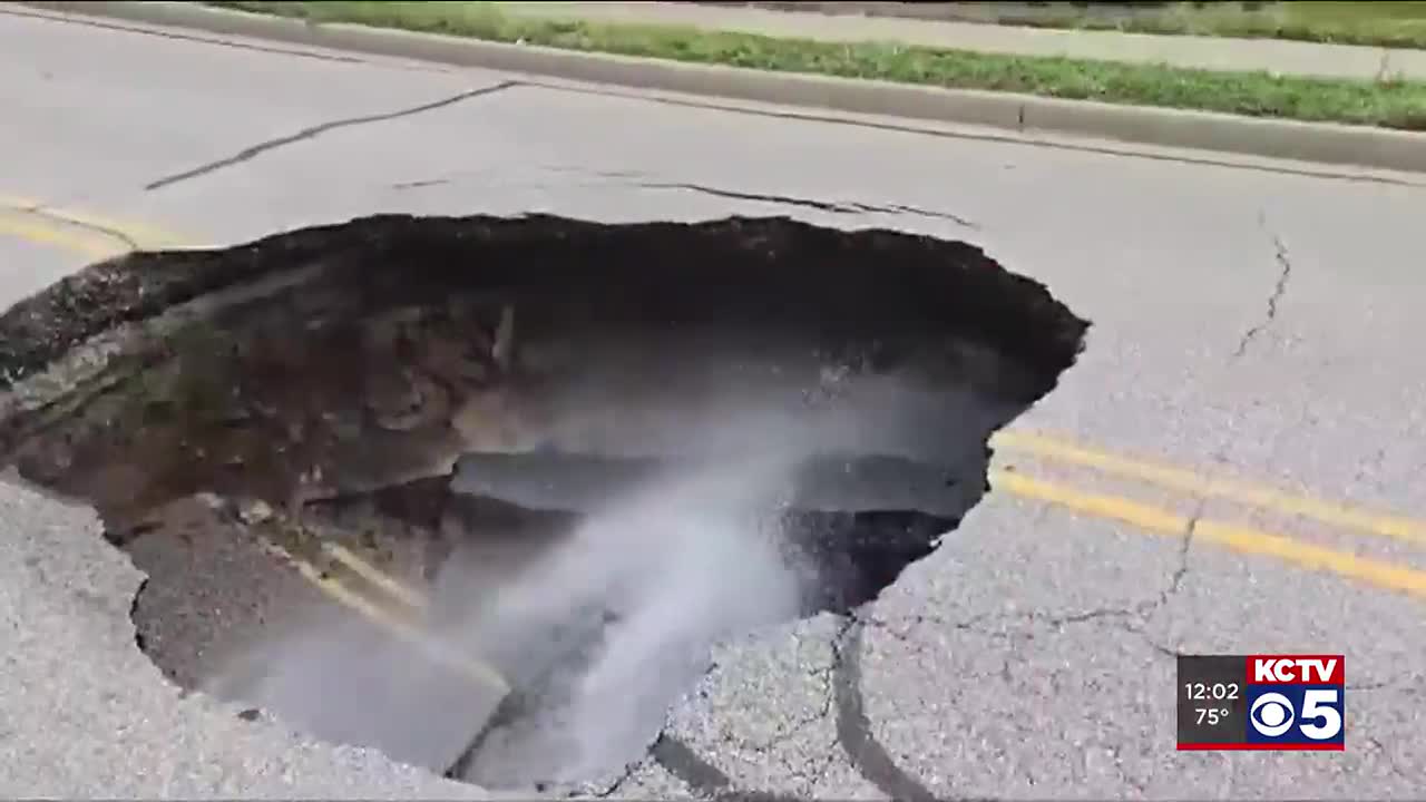 Sinkhole closes Merriam street for foreseeable future