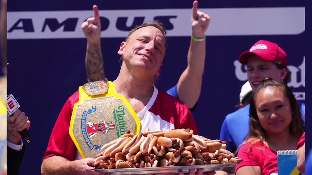 Joey Chestnut reclaims title in Nathan's Famous hot dog eating