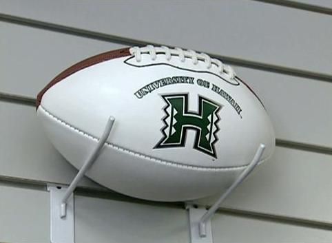 UH AD: All men's teams, including football, to be called Rainbow 