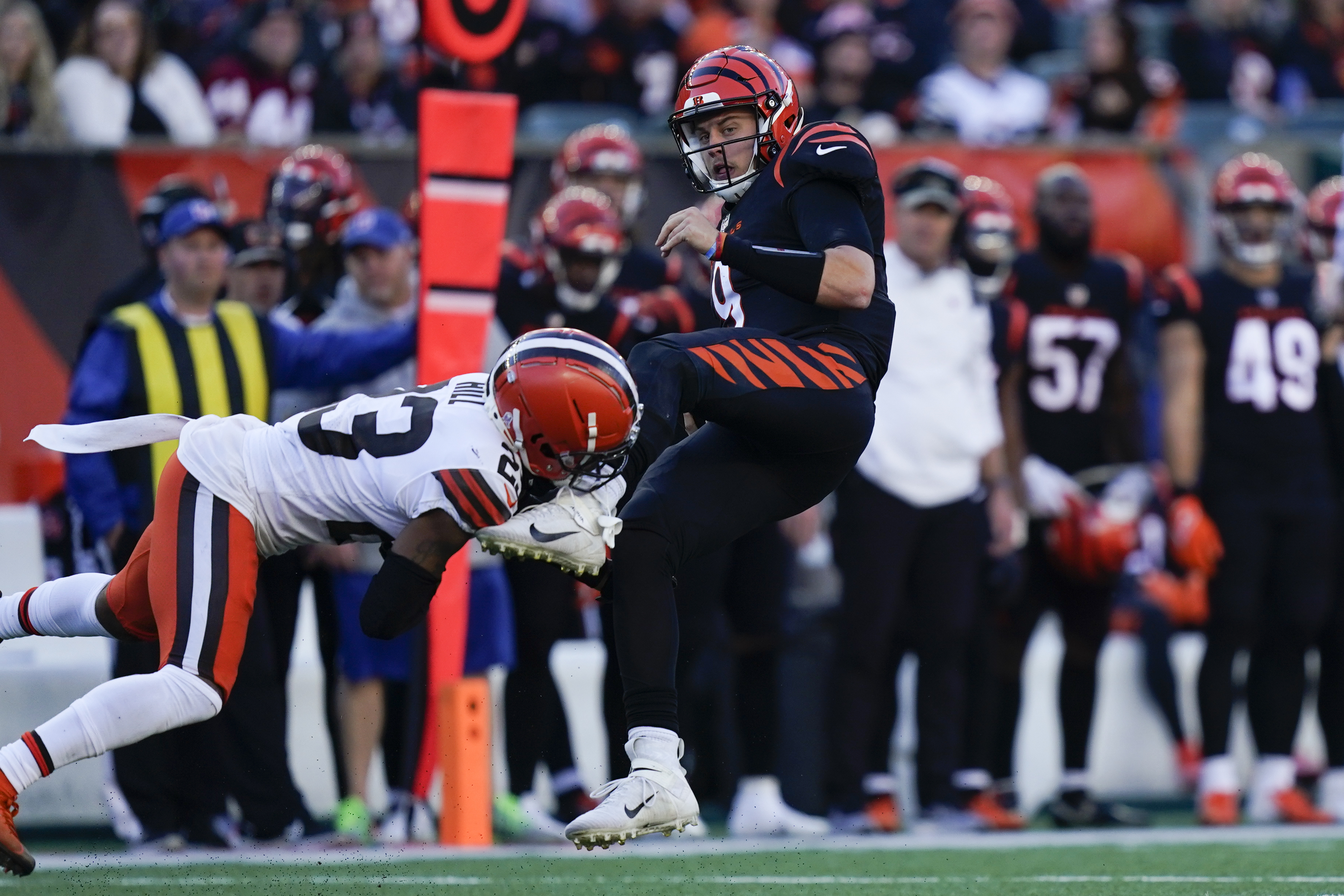 Wheeling and Dealing! Browns trade offensive lineman for future draft pick