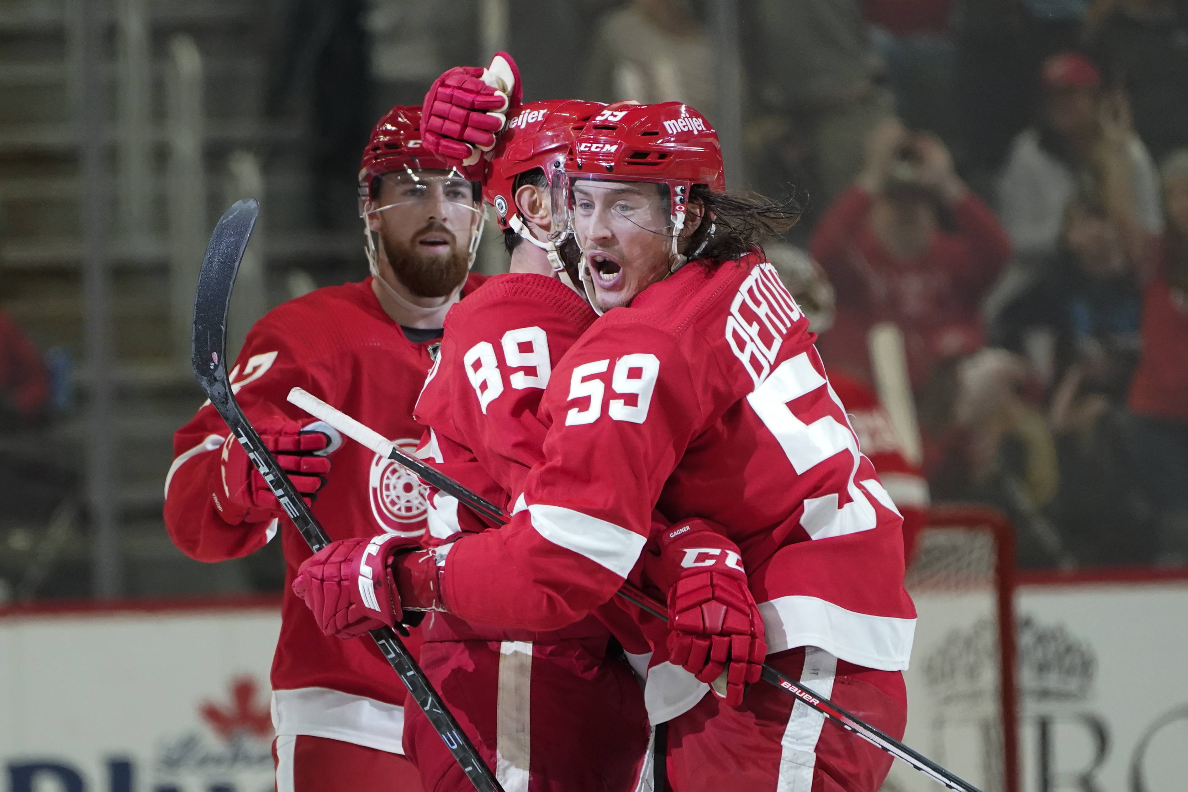 Red Wings sign Bertuzzi to 2-year, $4 million deal