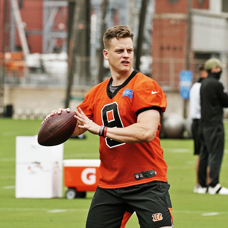 ORANGE IS THE NEW PURPLE: Photos show Joe Burrow