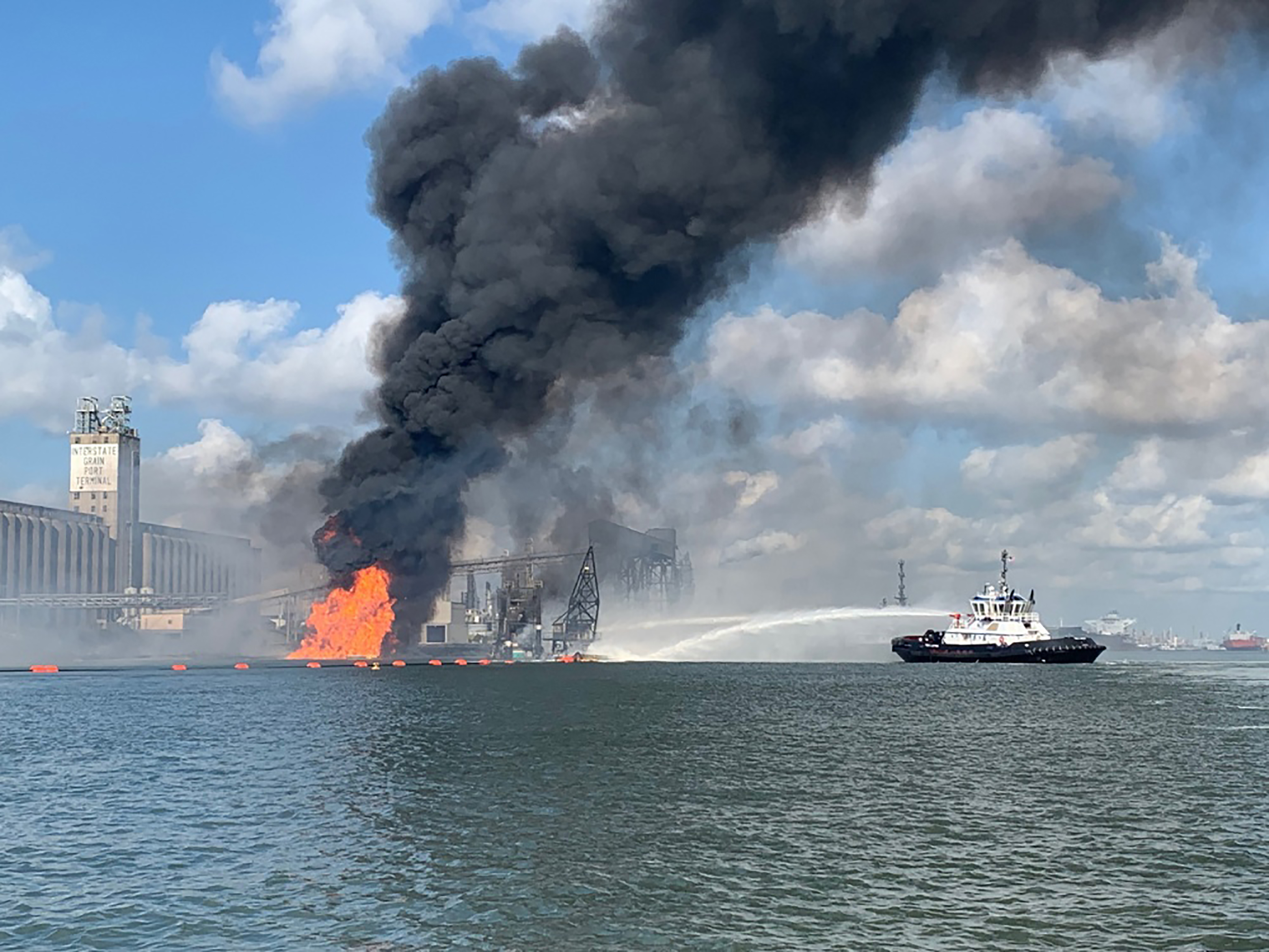 Bodies found of remaining 2 missing in Texas port explosion
