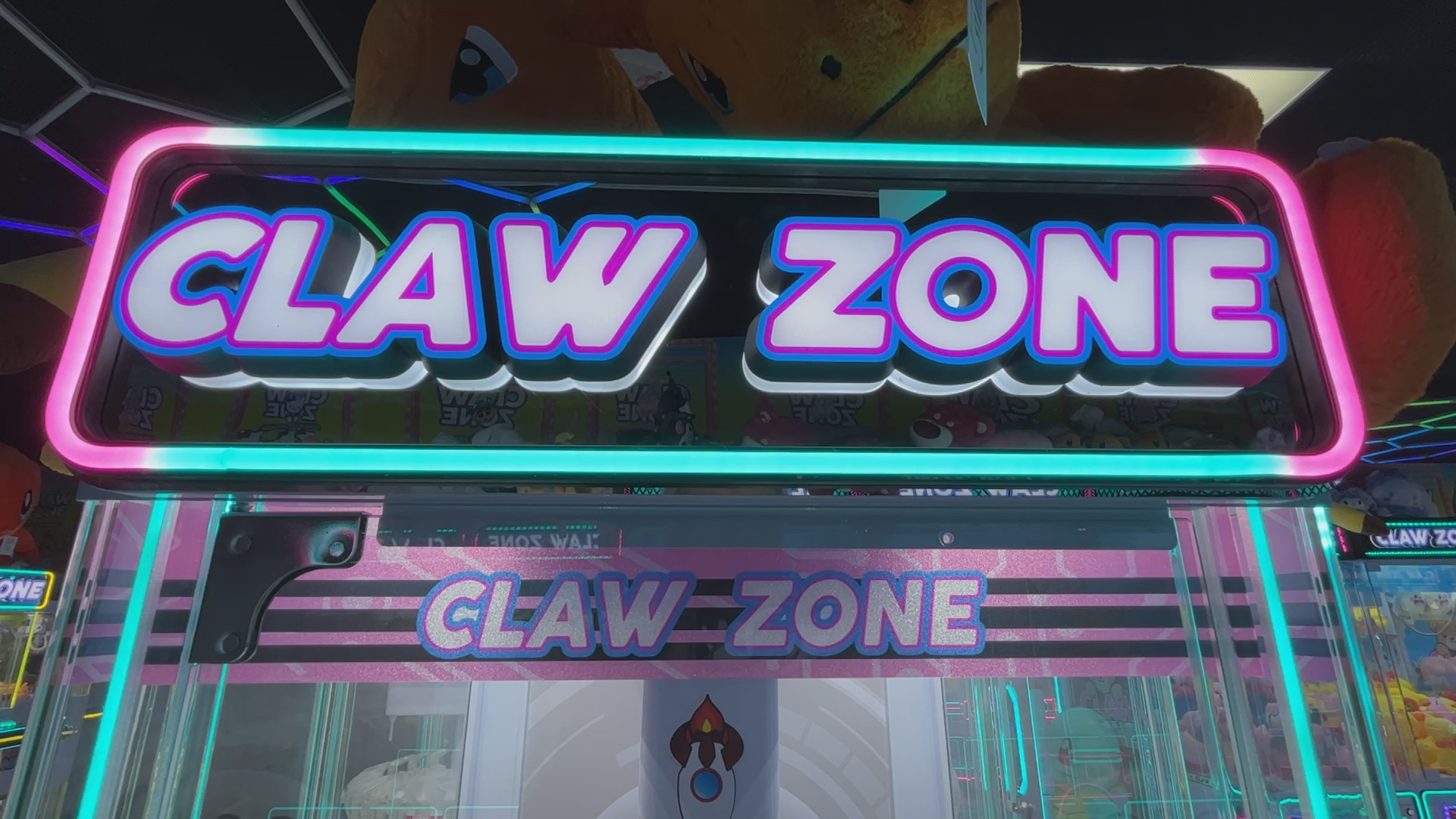 Kentucky's first claw arcade opens Saturday