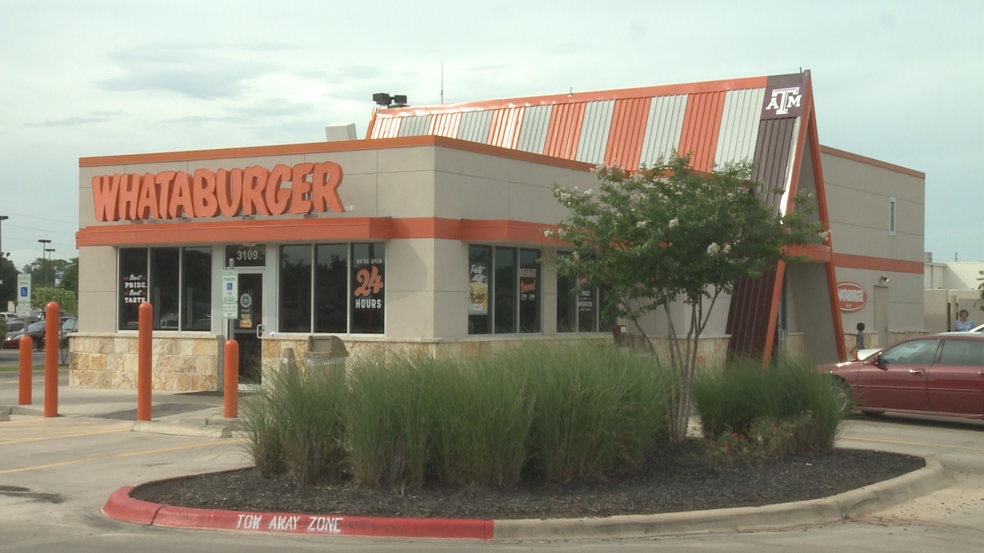 In-n-Out tops Whataburger in Business Insider fast food study