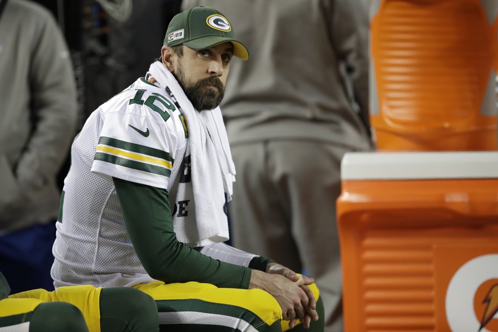 ClutchPoints on X: I noticed walking in this morning that the Super Bowl  III trophy is looking a little lonely. —Aaron Rodgers, at the Jets' press  conference.  / X